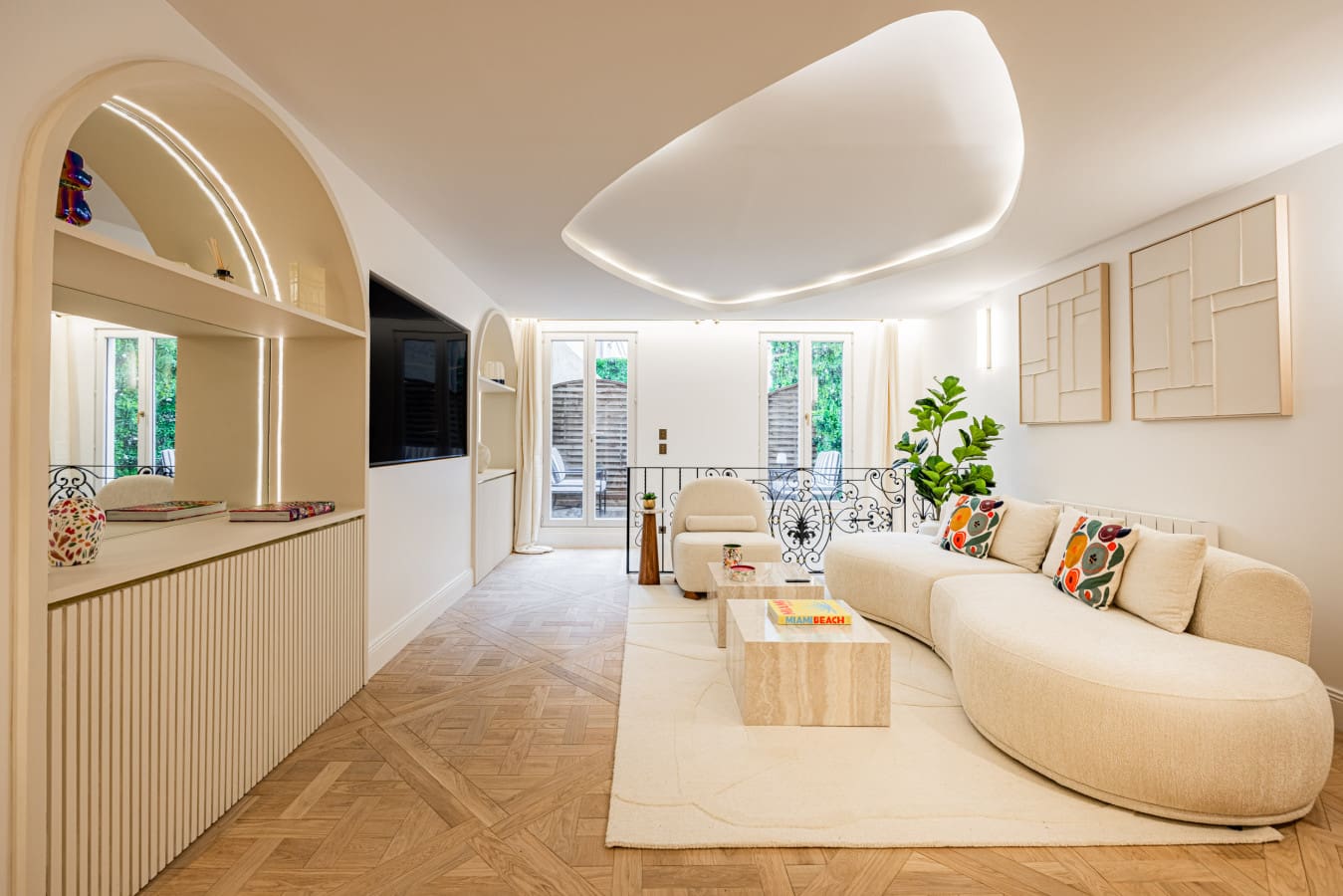 Appartement Notre-Dame: Stylish 3-Bedroom Apartment Rental Latin Quarter with Private Terrace