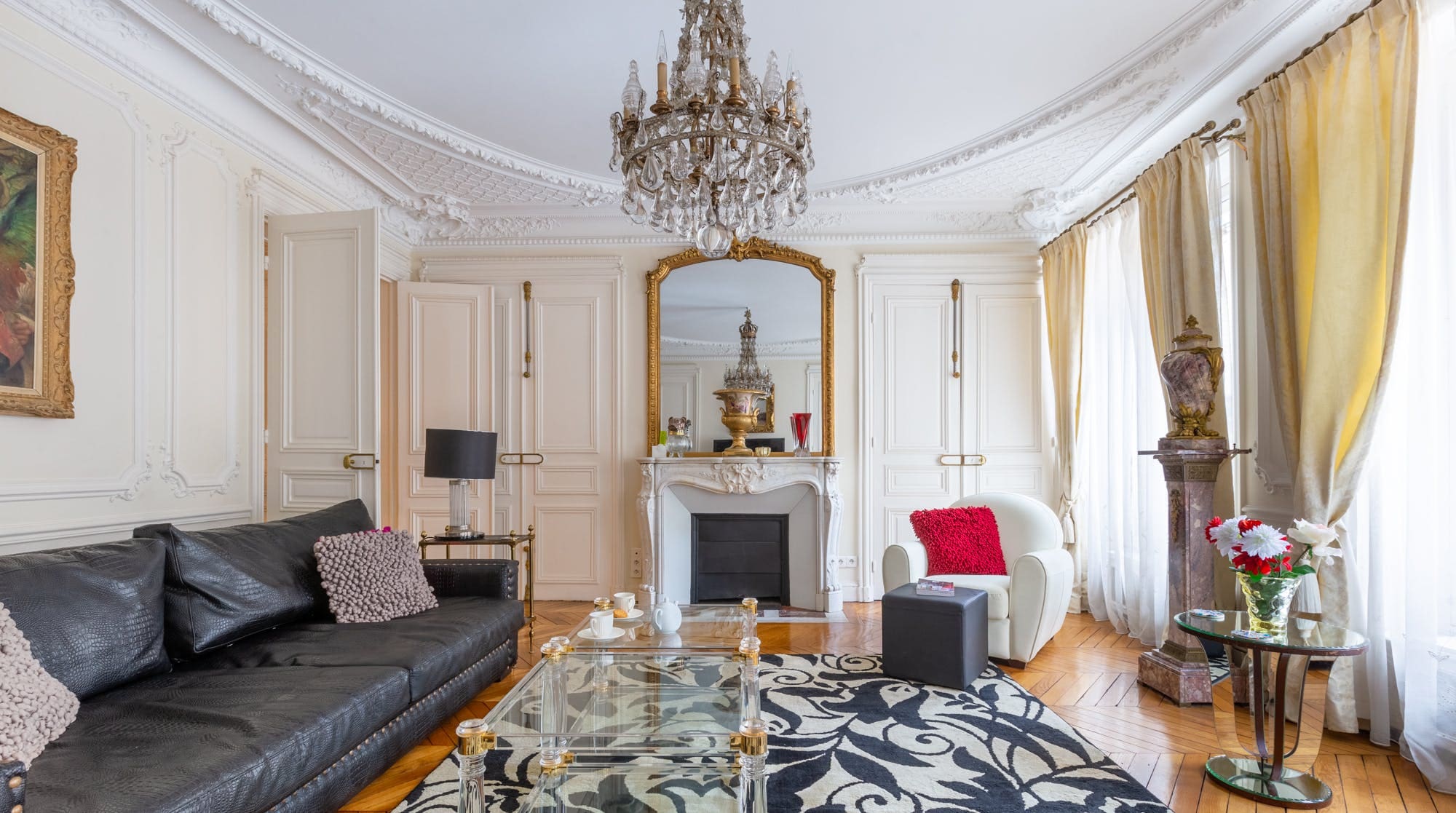 Appartement Saint-Germain: Elegant 3-Bedroom Luxury Apartment Rental Paris Saint Germain des Prés