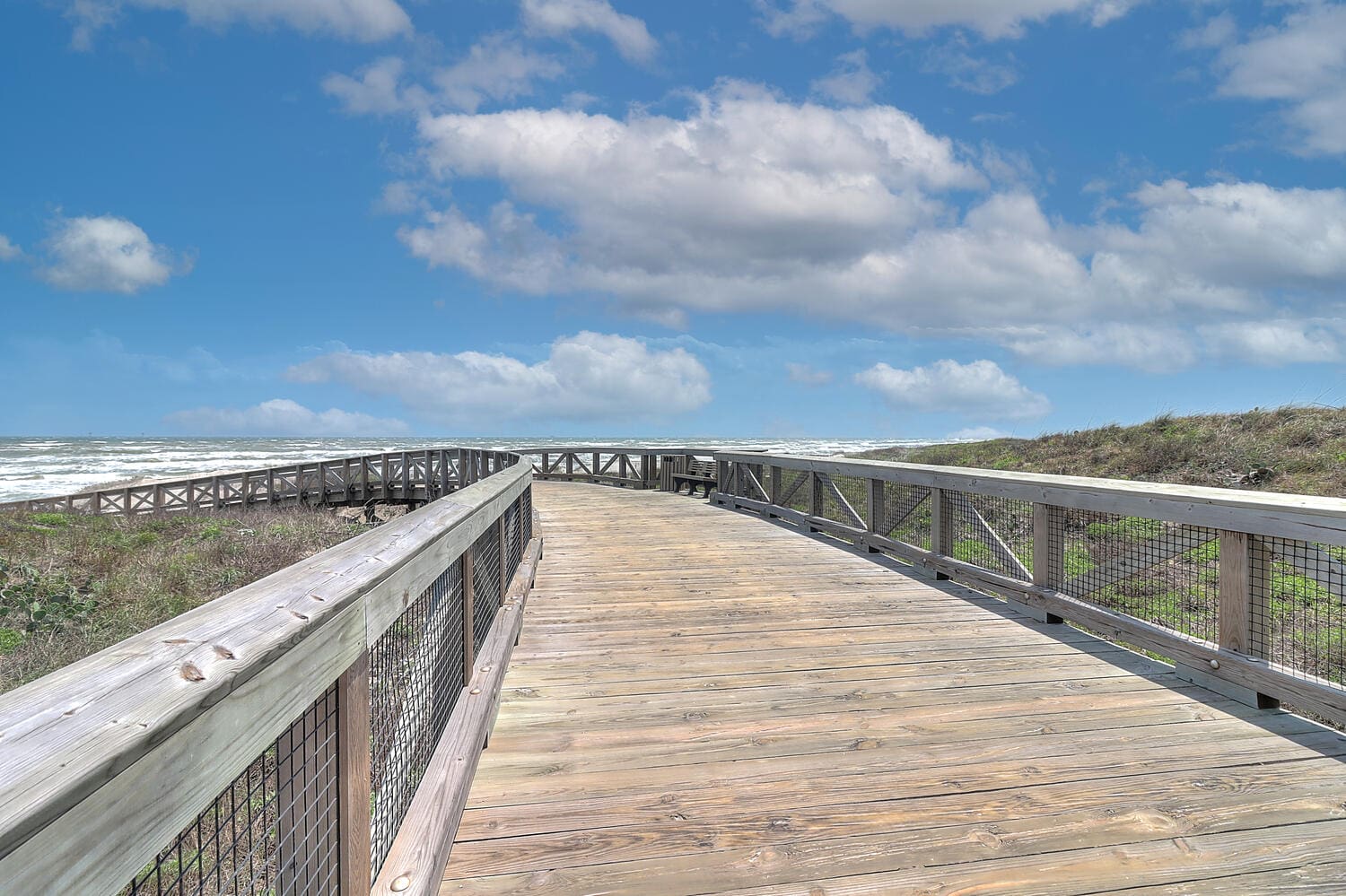 Bayshore Haven Villa: Luxury 6-Bedroom Lakefront Villa with Resort Amenities, Nueces County Texas