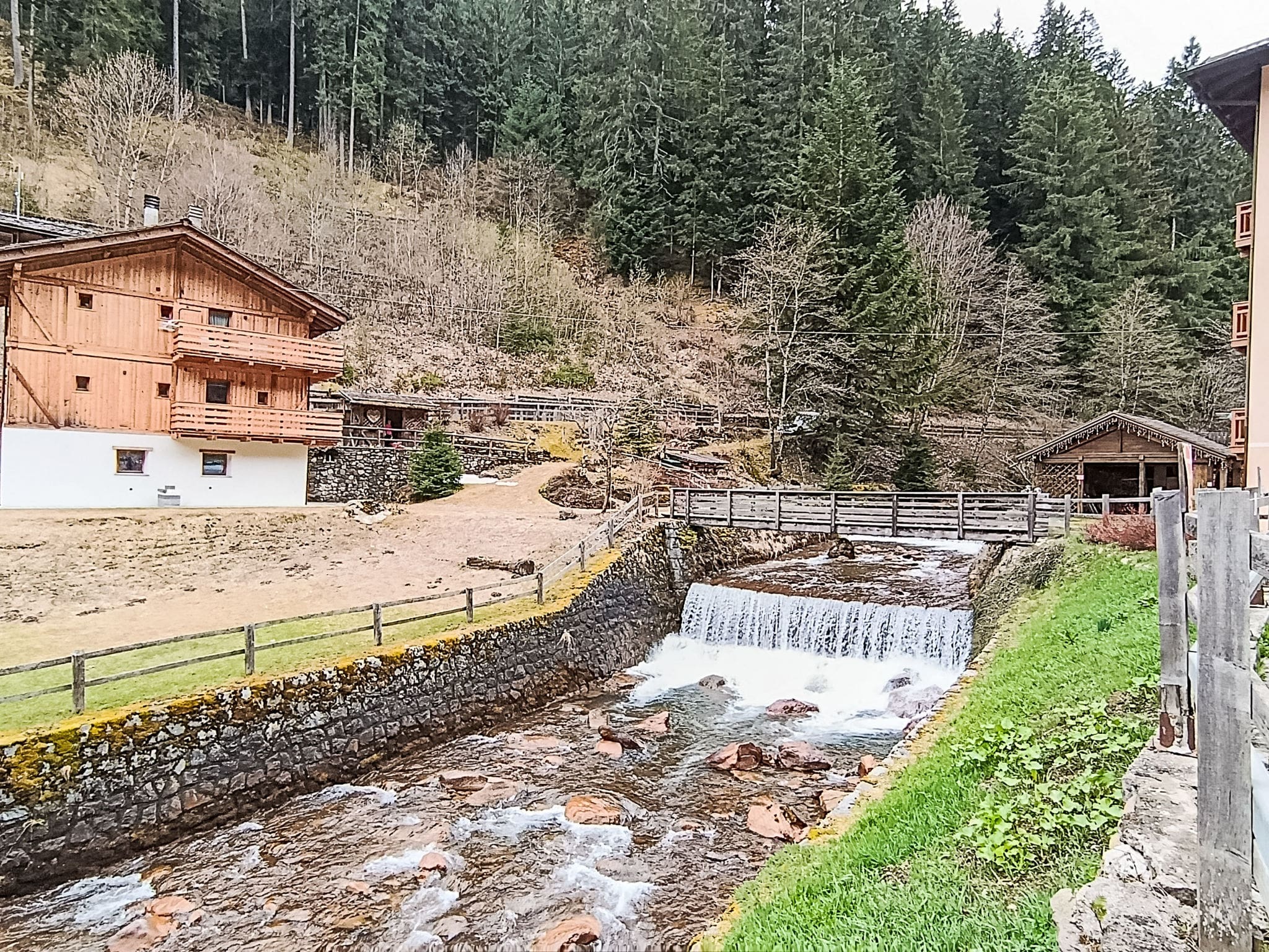 Casa Adamello Malè: Modern 3-Bedroom Alpine Apartment with Mountain Views in Val di Sole Trentino