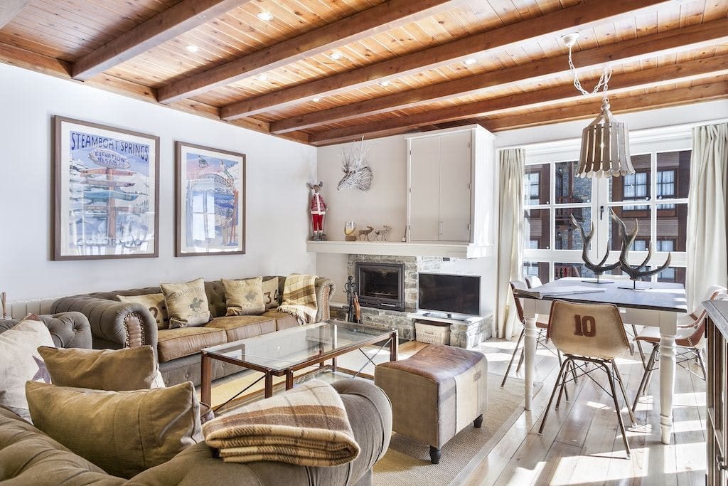 Casa Aiguamog Aran: Luxury 2-Bedroom Ski Chalet Apartment with Mountain Views, Val d’Aran