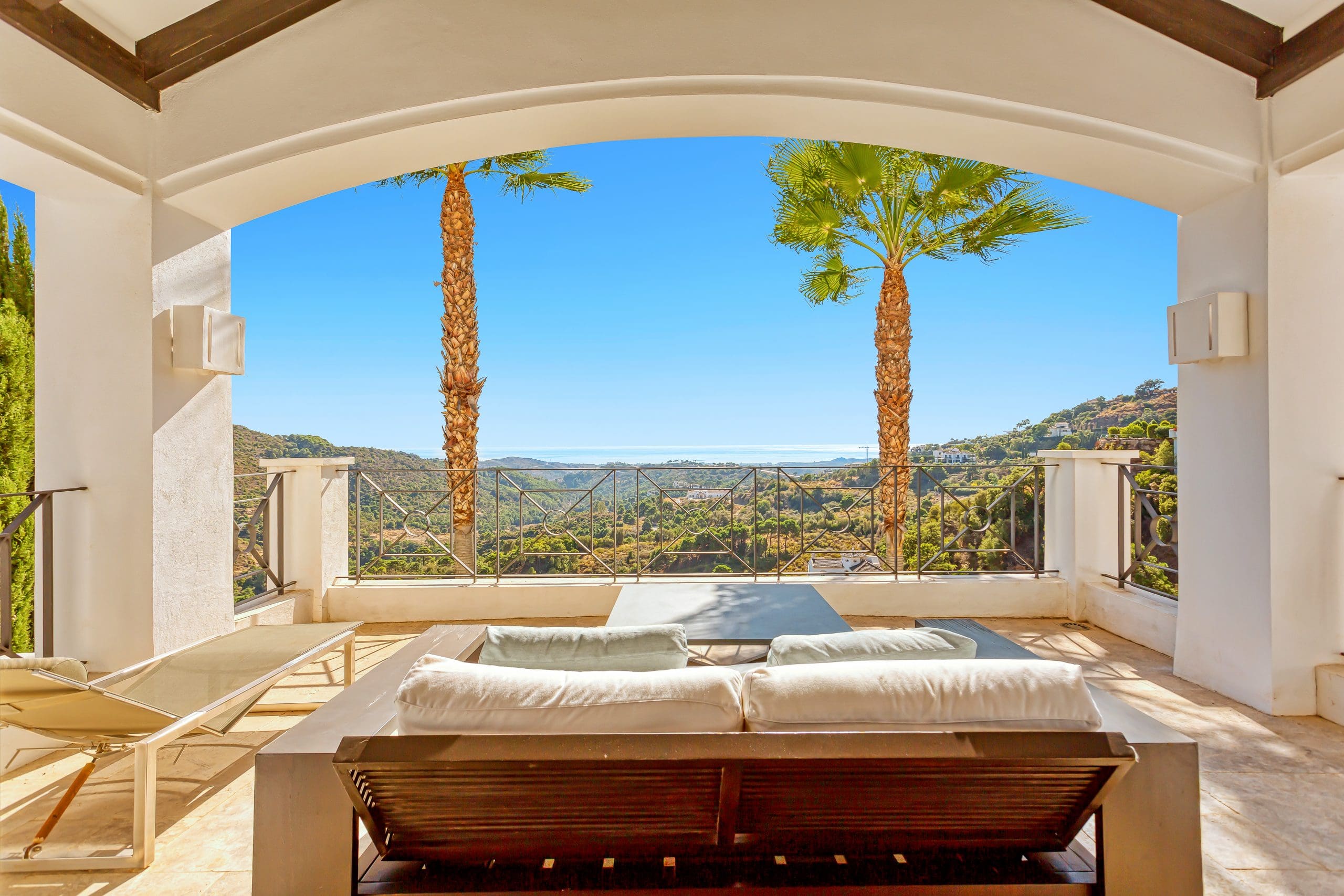 Casa Alboran San Pedro San Pedro de Alcántara: Spacious 5-Bedroom Apartment with Seaview and Infinity Pool, San Pedro de Alcántara