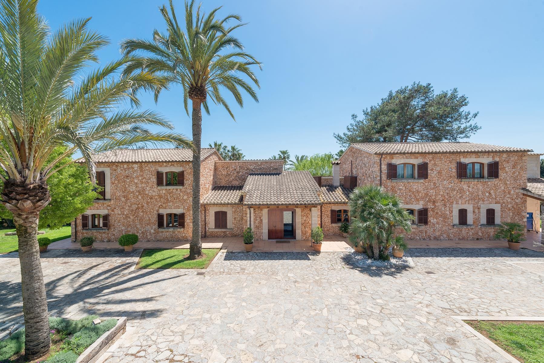 Casa Alfabia Inca: Spacious 6-Bedroom Apartment with Pool, Inca, Mallorca