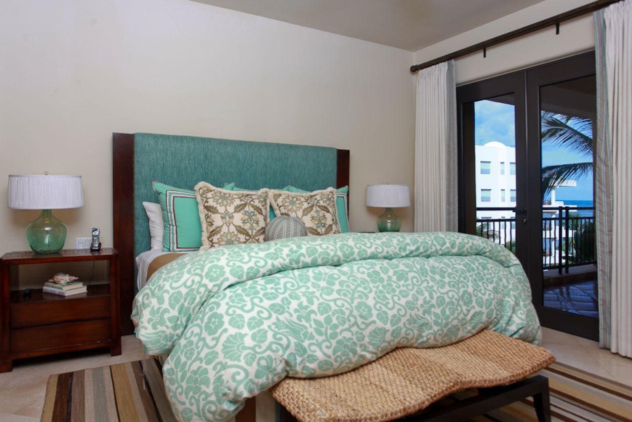 Casa Bahía Dorada: 4-Bedroom Resort Villa Rental Cabo San Lucas with Pool and Sea Views