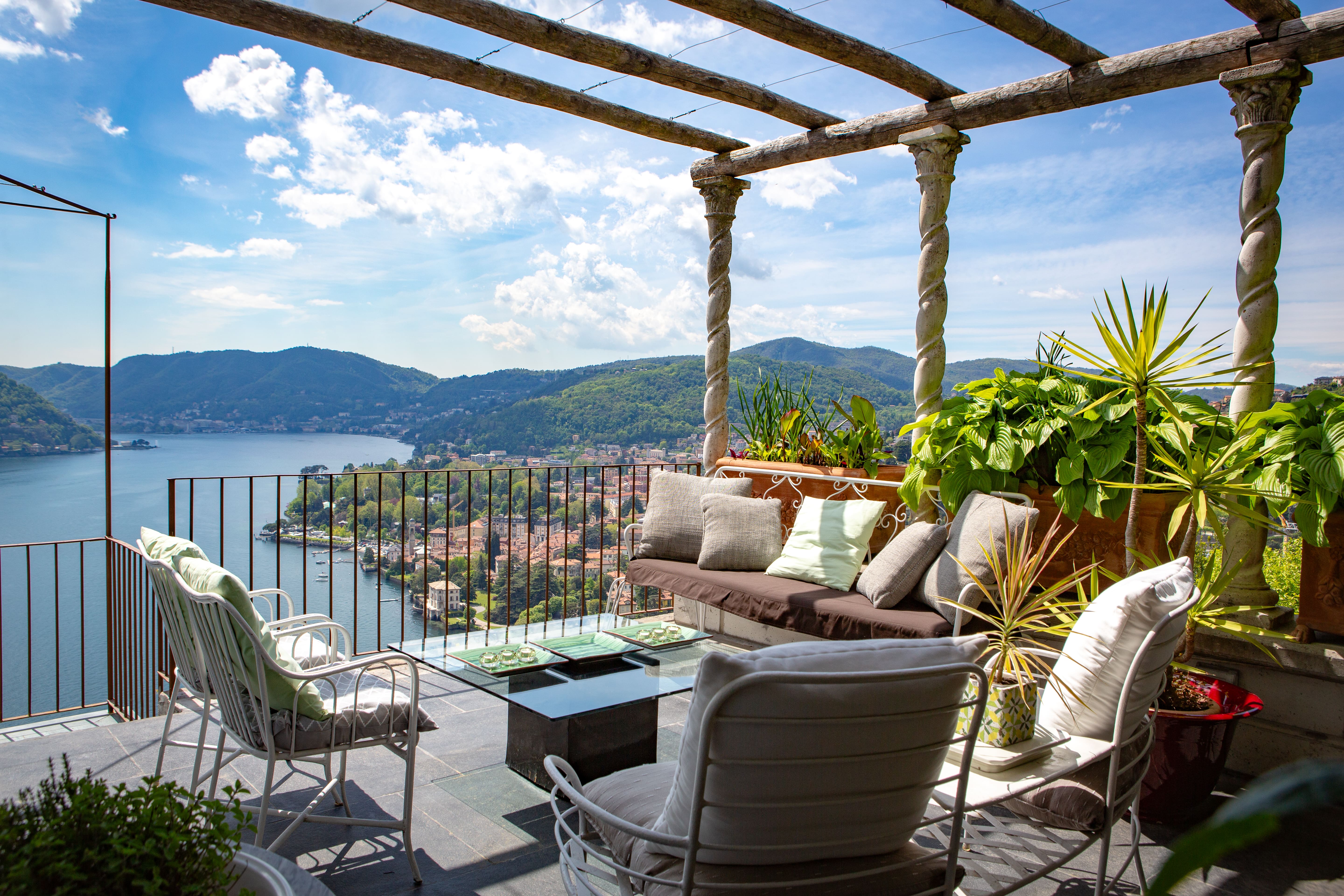 Casa Baraggia Cernobbio: Charming 2-Bedroom Apartment with Lake Views, Apartment Rental Cernobbio