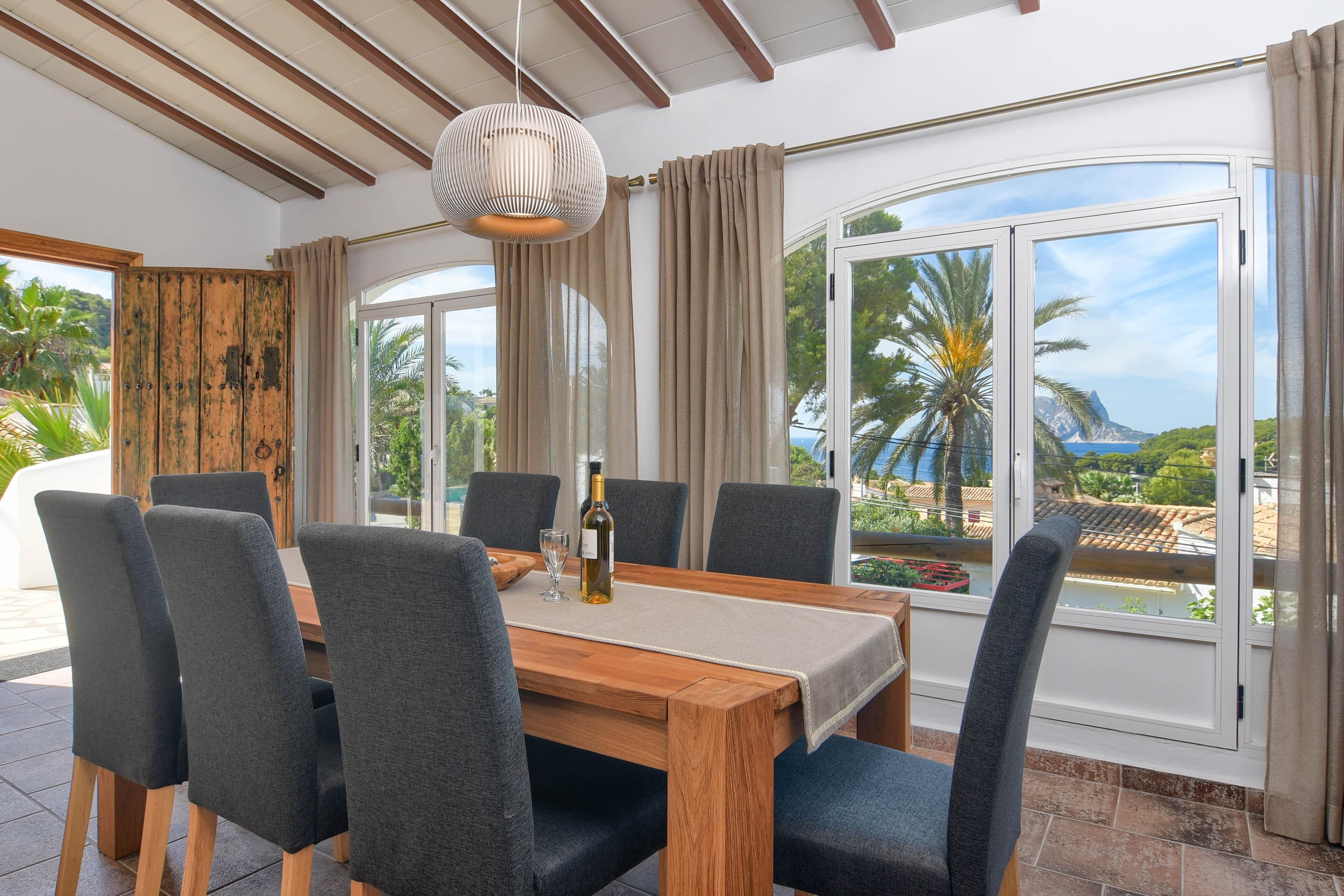 Casa Benimeit Moraira: Spacious 5-Bedroom Apartment with Seaview and Pool, Moraira