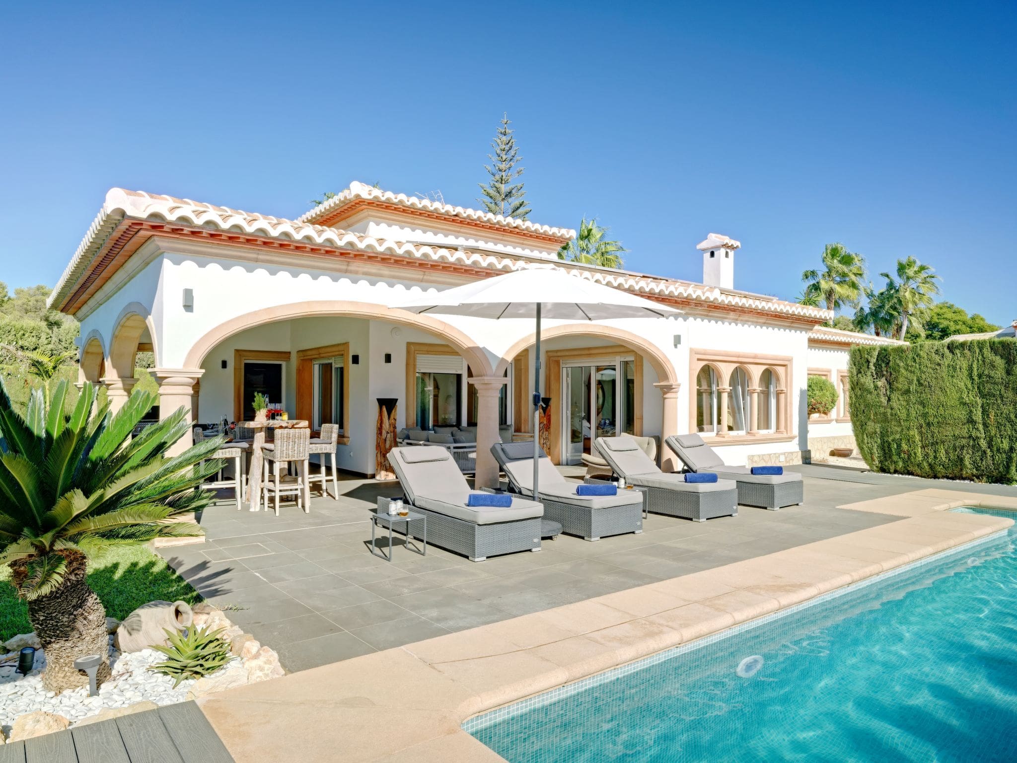 Casa Benissero Jávea: Stylish 3-Bedroom Villa with Private Pool and Garden in Peaceful Jávea Location