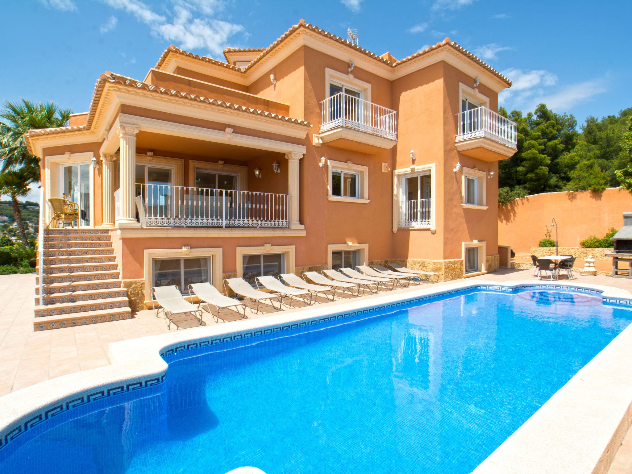 Casa Bernia Calpe: Spectacular Nine-Bedroom Villa with Private Pool and Panoramic Sea Views in Costa Blanca