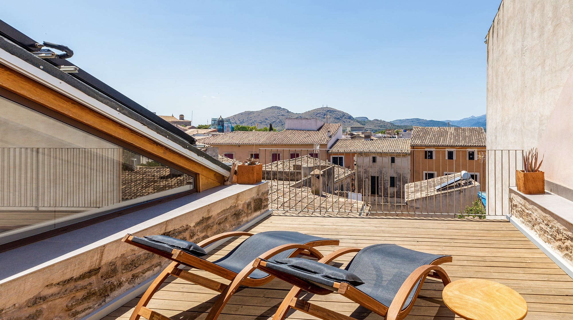 Casa Boquer Alcudia: Luxury 3-Bedroom Townhouse with Pool and Sea Views, Alcudia