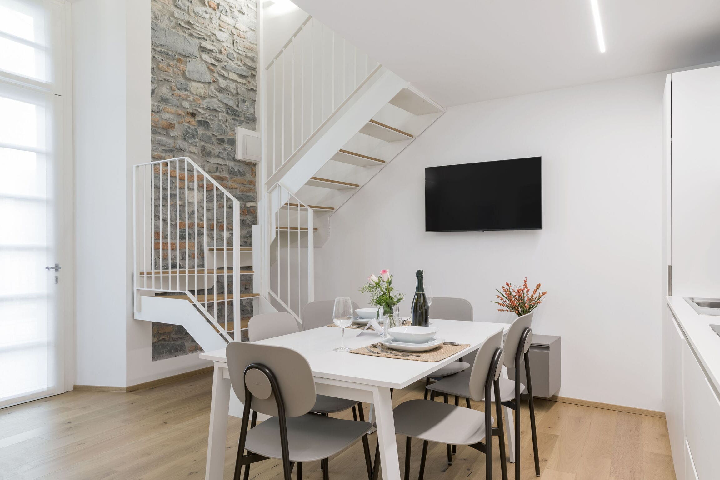 Casa Breva Como Como 4: Luxury 2-Bedroom Apartment with Lake Views, Como