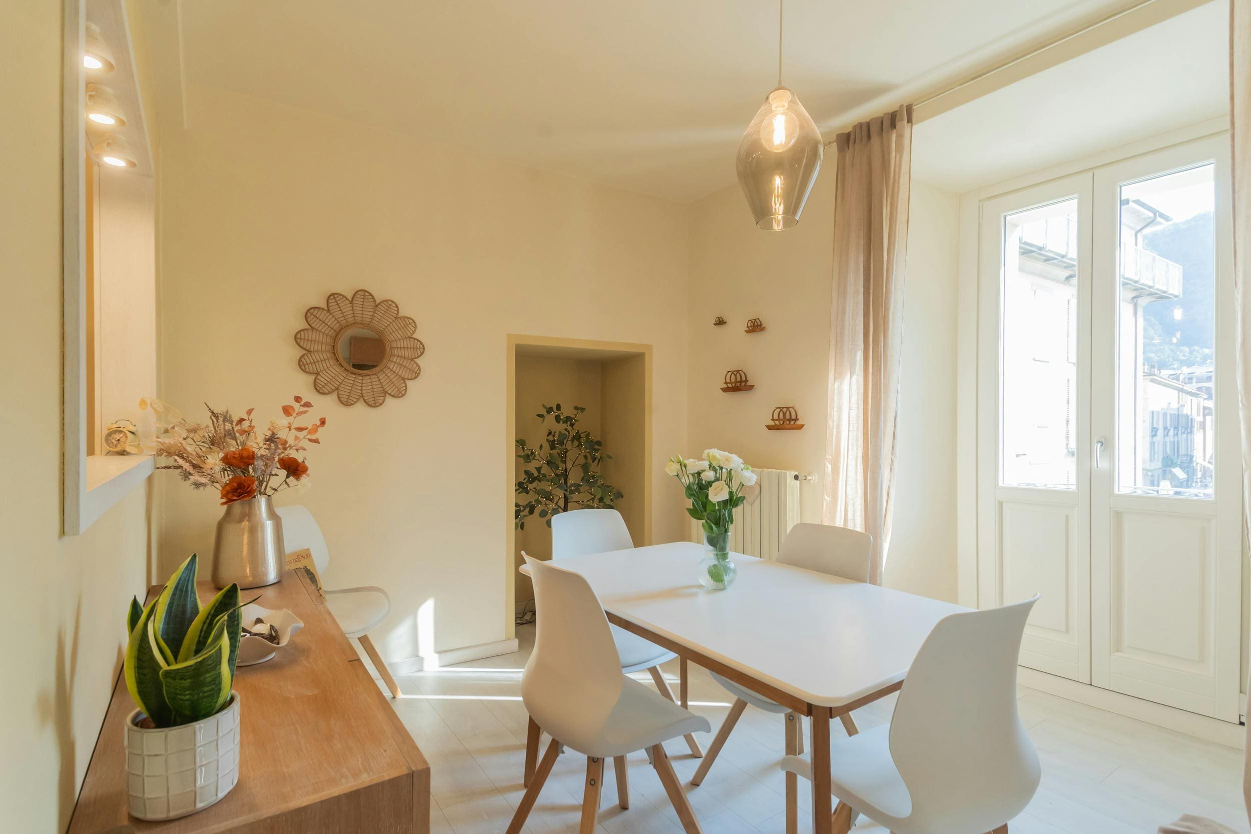 Casa Breva Como: Elegant 4-Bedroom House with Air-Con, Como