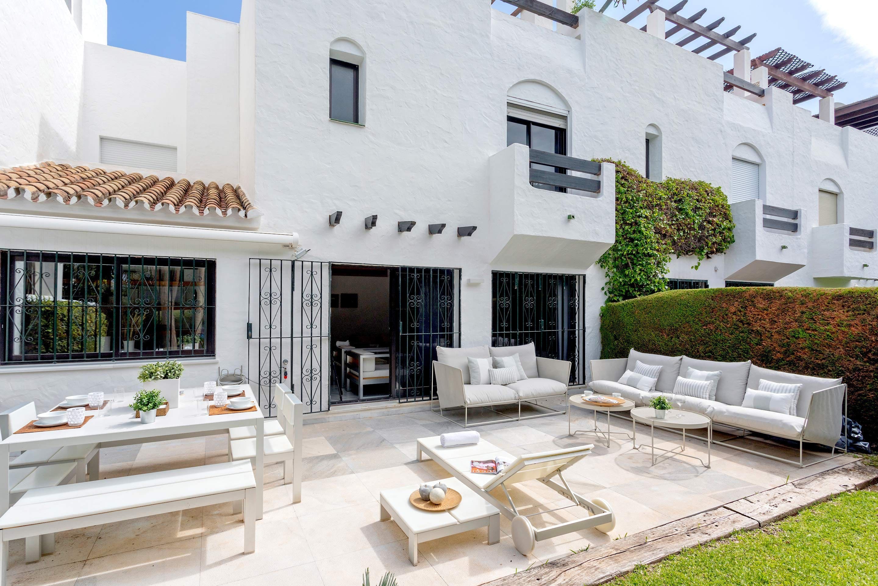 Casa Bulería San Pedro: Spacious 4-Bedroom Townhouse with Seaview Near Beach, San Pedro de Alcántara