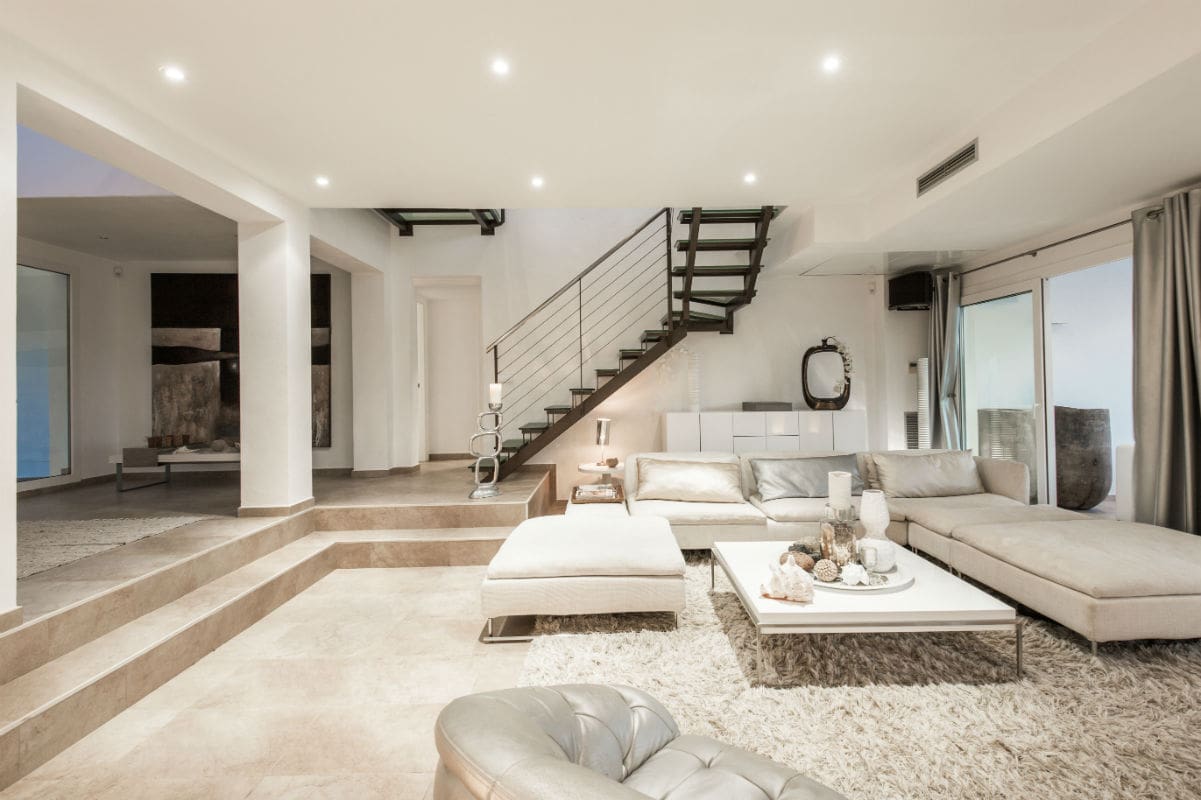 Casa Cala Es Cubells: Luxury 7-Bedroom Apartment with Infinity Pool, Es Cubells