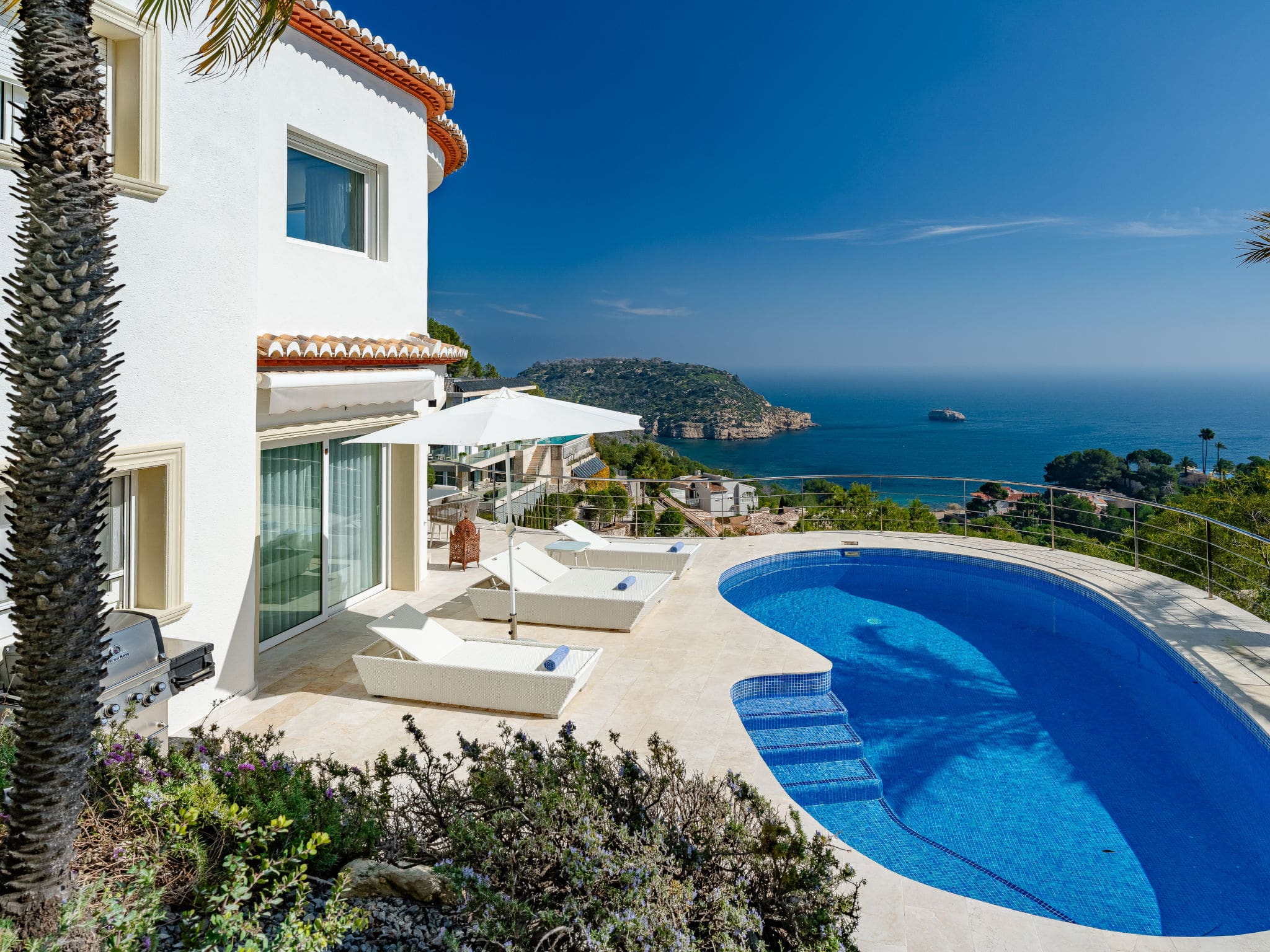 Casa Capsada Jávea: Luxury 4-Bedroom Villa with Heated Pool and Sea Views in Costa Blanca Spain