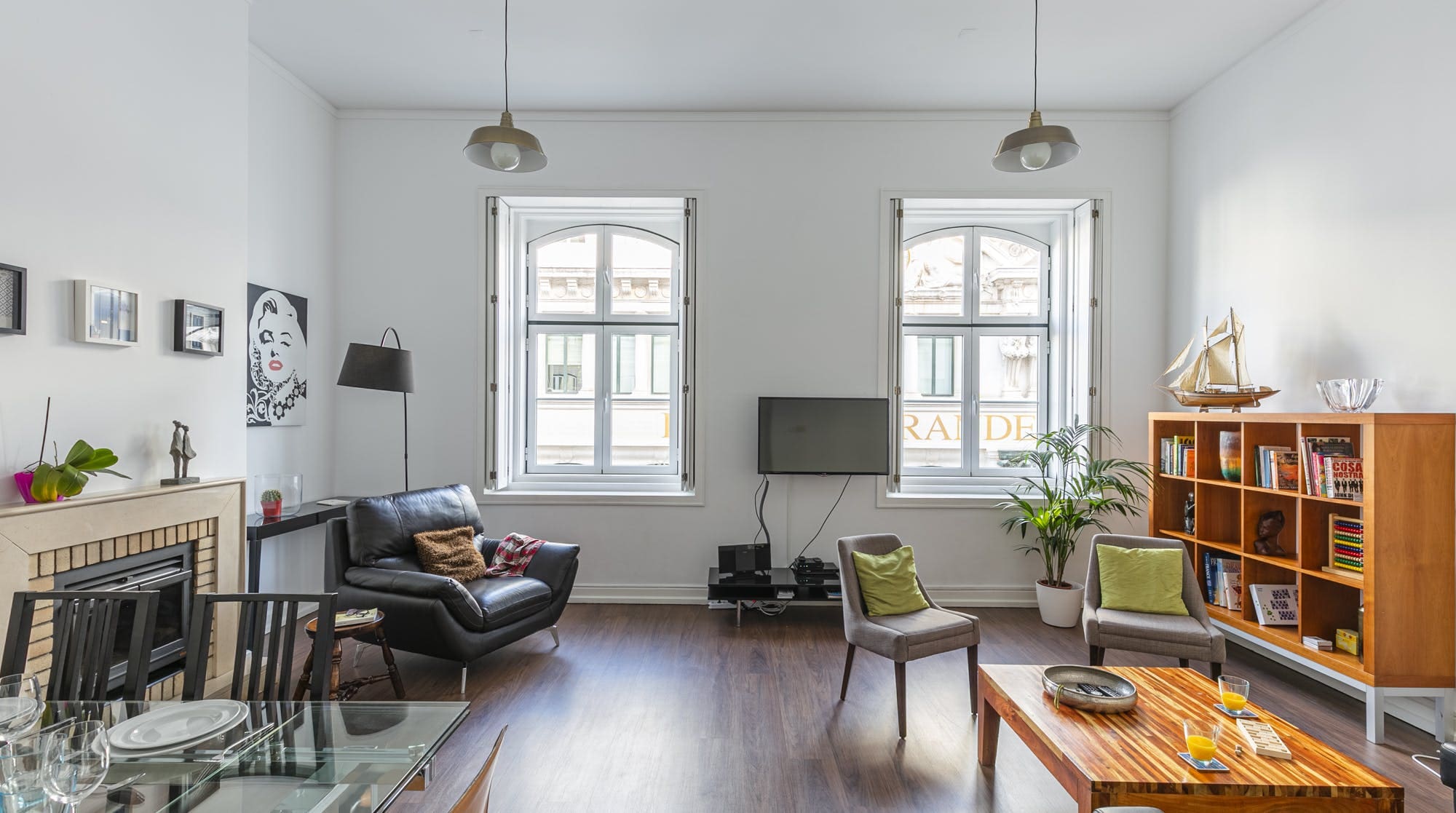 Casa Carmo Chiado: Luxury 3-Bedroom Apartment with Seaview, Lisbon Chiado