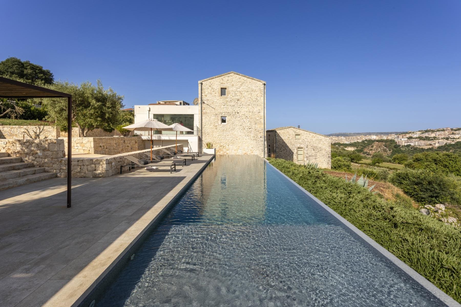 Casa Carrubbo Ragusa Ragusa: Luxury 3-Bedroom Apartment with Pool and Countryside Views, Ragusa