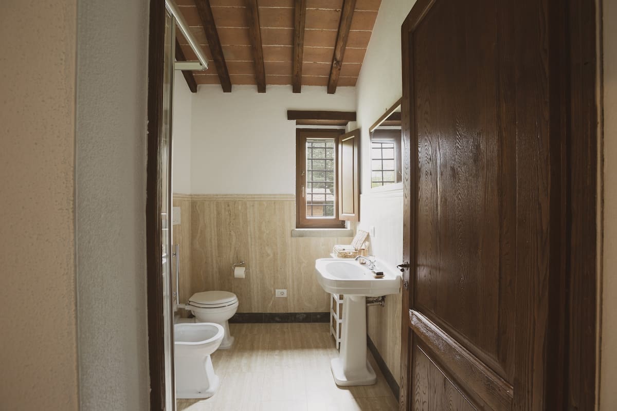 Casa Castagno Arezzo: Spacious 7-Bedroom Apartment with Pool and Sauna, Arezzo