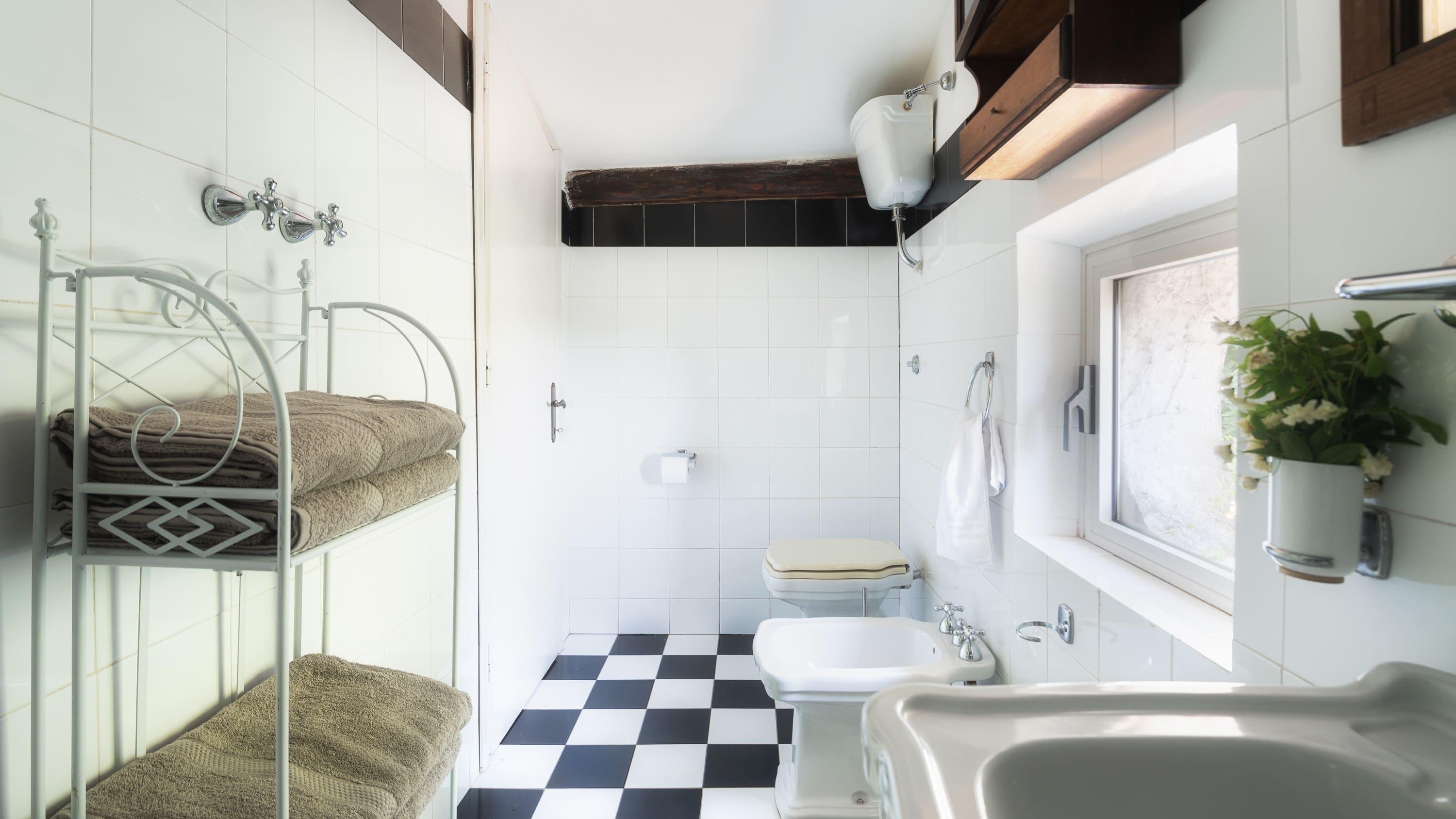 Casa Castagno Corchiano: Luxury 6-Bedroom Apartment with Pool, Tuscany