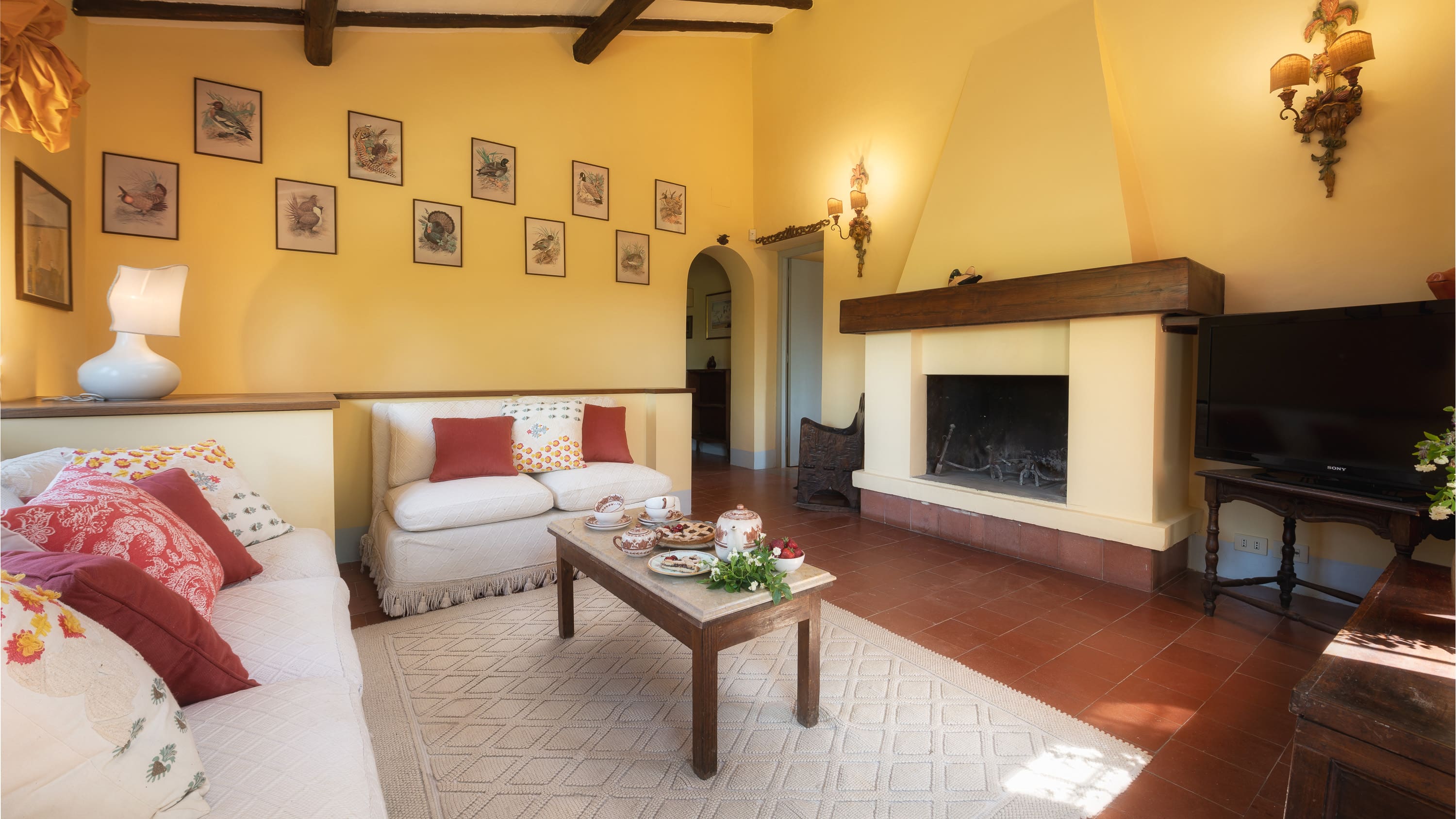 Casa Castagno Corchiano: Luxury 6-Bedroom Apartment with Pool, Tuscany