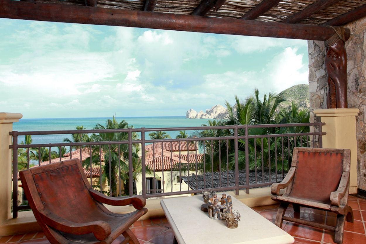 Casa Chileno Cabo: Luxury 4-Bedroom Apartment with Seaview and Pool, Cabo San Lucas