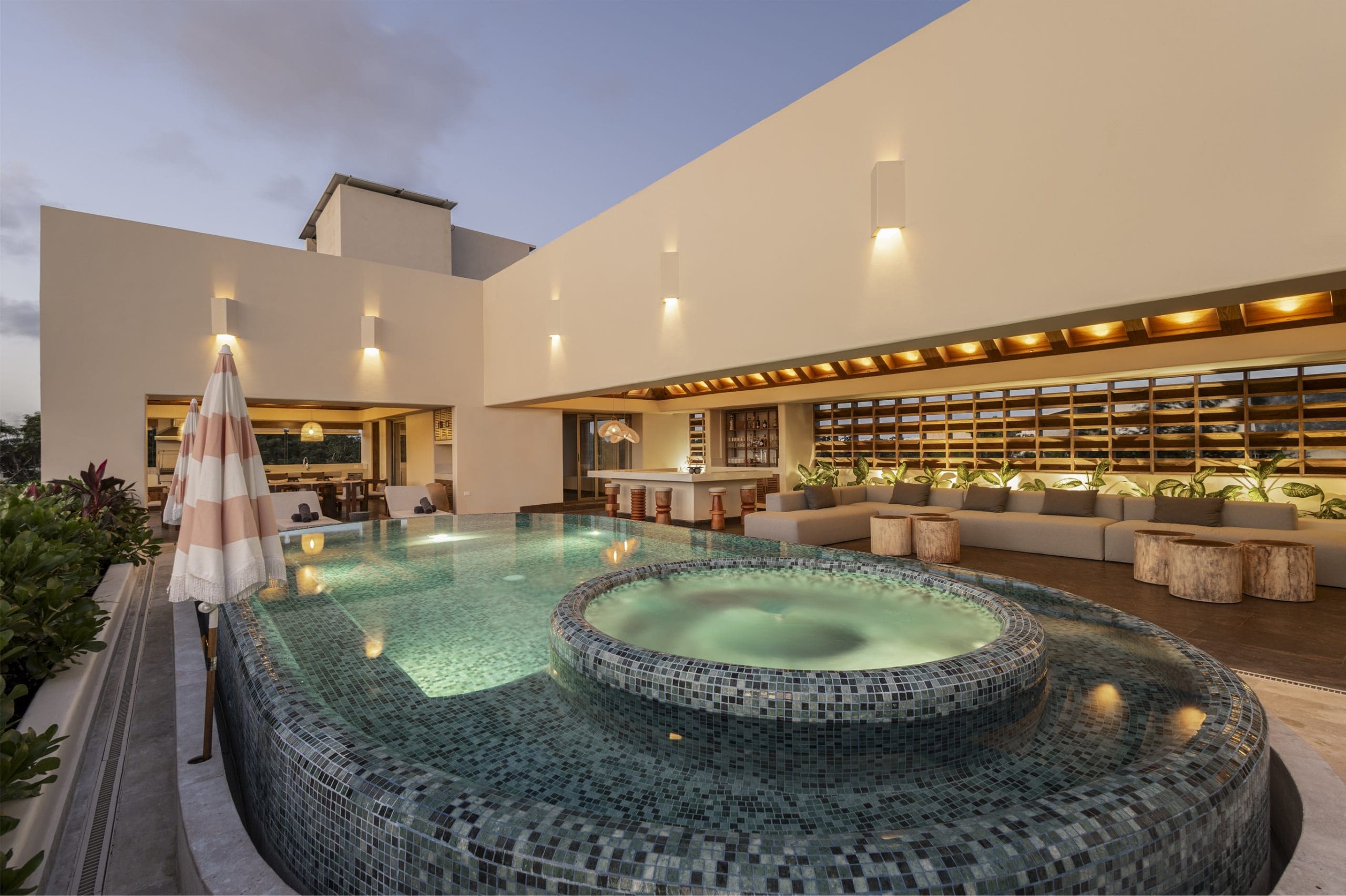 Casa Chukum Tulum: Lavish 5-Bedroom Villa with Sea Views and Pool, Tulum