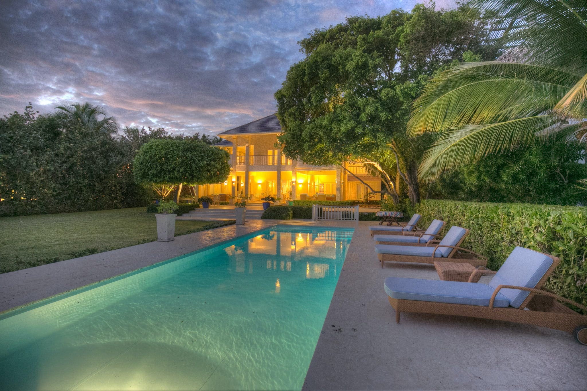 Casa Cibao Samaná: Luxury 5-Bedroom Apartment with Ocean Views, Dominican Republic