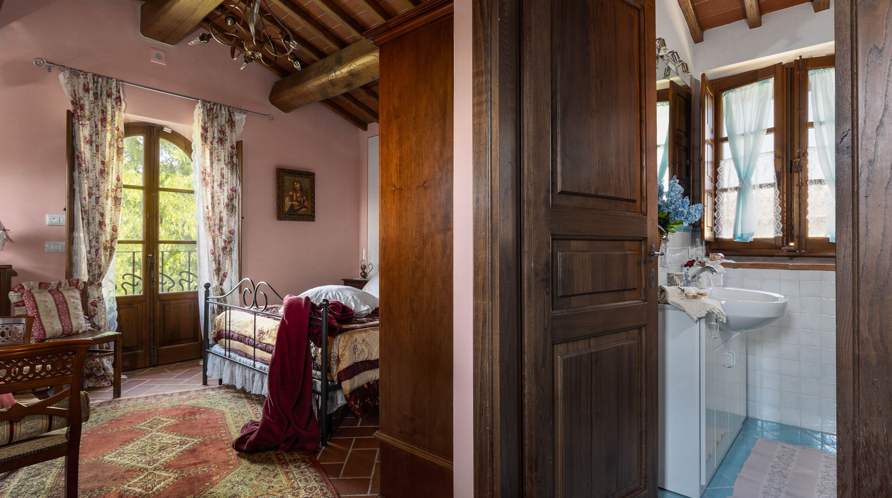 Casa Cipresso Cortona: Luxury 3-Bedroom Apartment with Infinity Pool, Tuscany