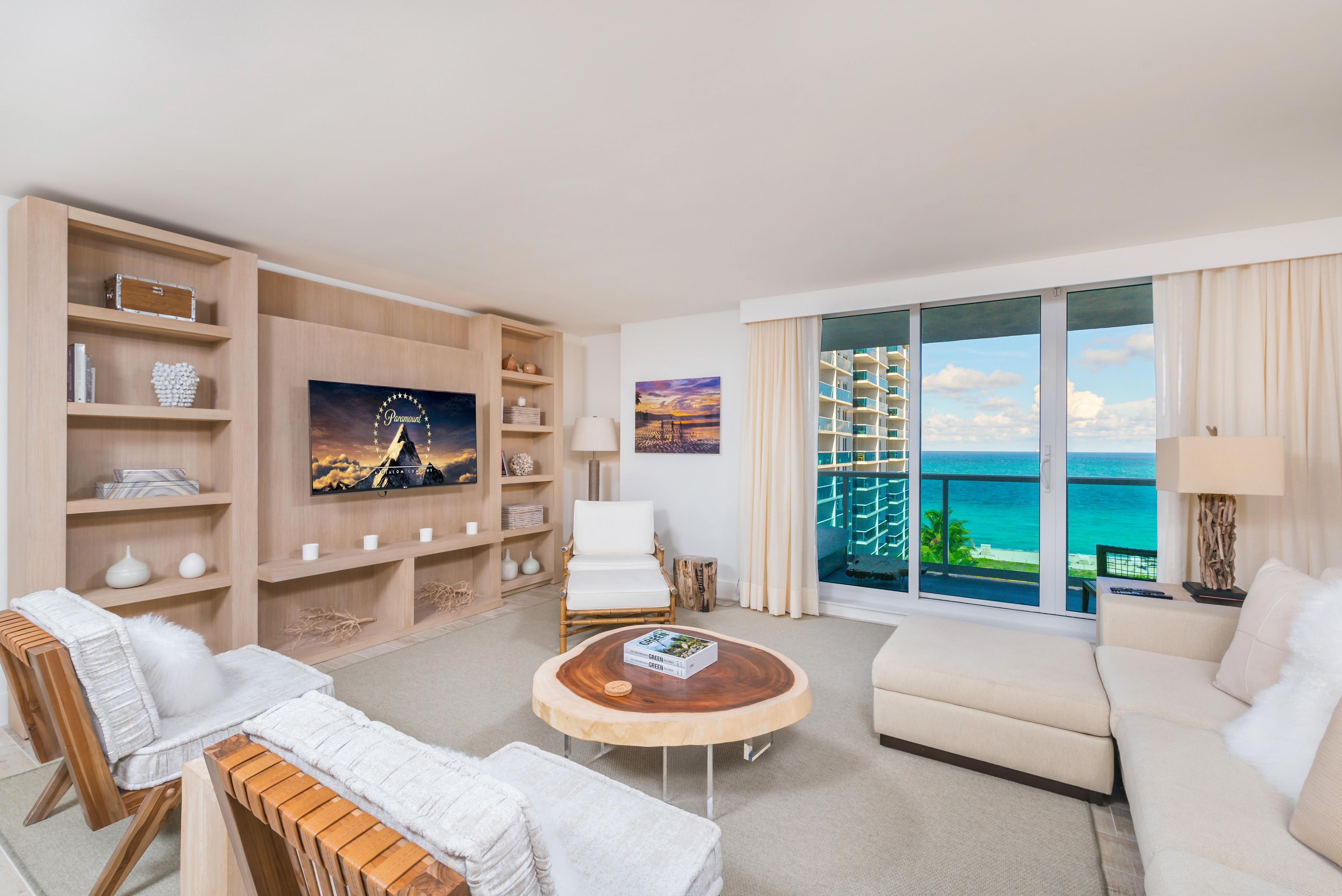 Casa Cocoplum Miami Beach: 3-Bedroom Beachfront Villa with Pool, Miami Beach