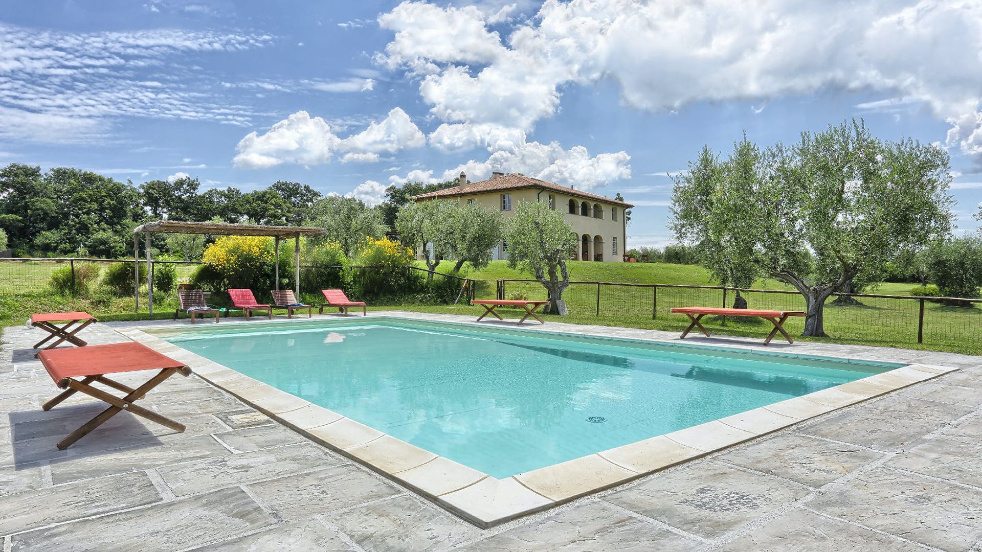 Casa Colognole Livorno: Spacious 7-Bedroom Luxury Apartment with Pool, Tuscany