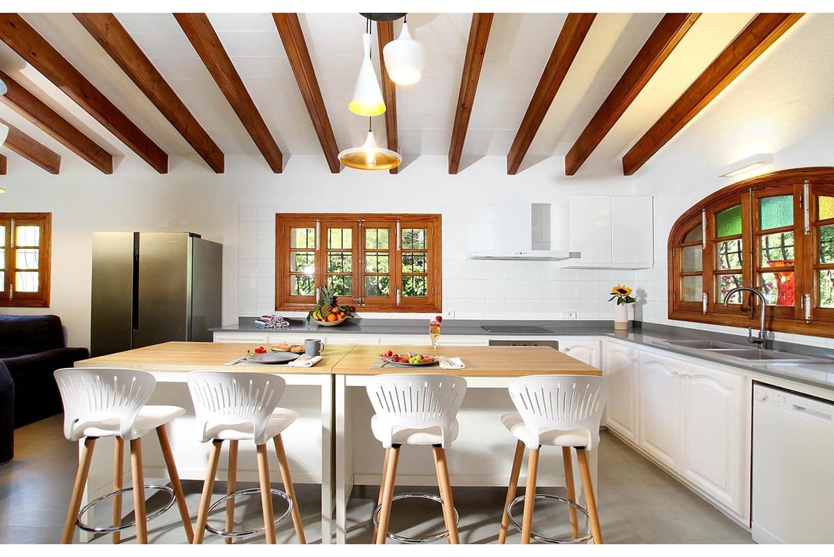 Casa Colonya Pollença: Luxury 6-Bedroom Apartment with Pool and Sea Views, Pollença