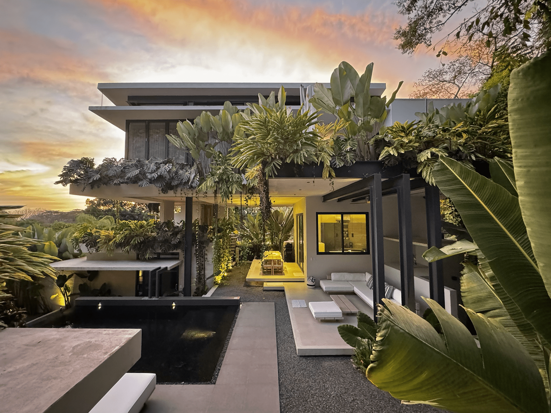 Casa del Mar Azul Costa Rica: Spacious 6-Bedroom Villa with Seaviews and Swimming Pool, Costa Rica