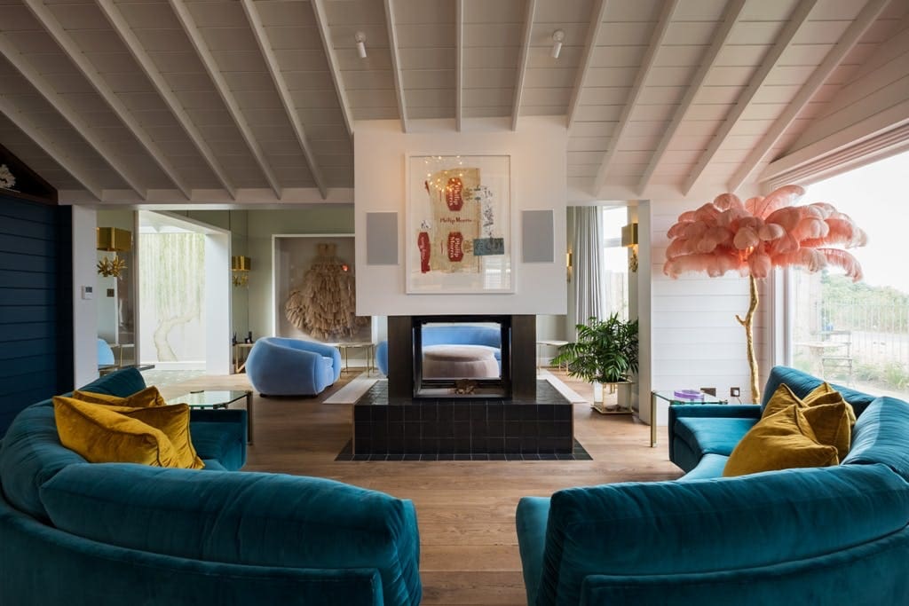 Casa del Mare Deal: Stunning Beachfront House with Seaviews, Deal