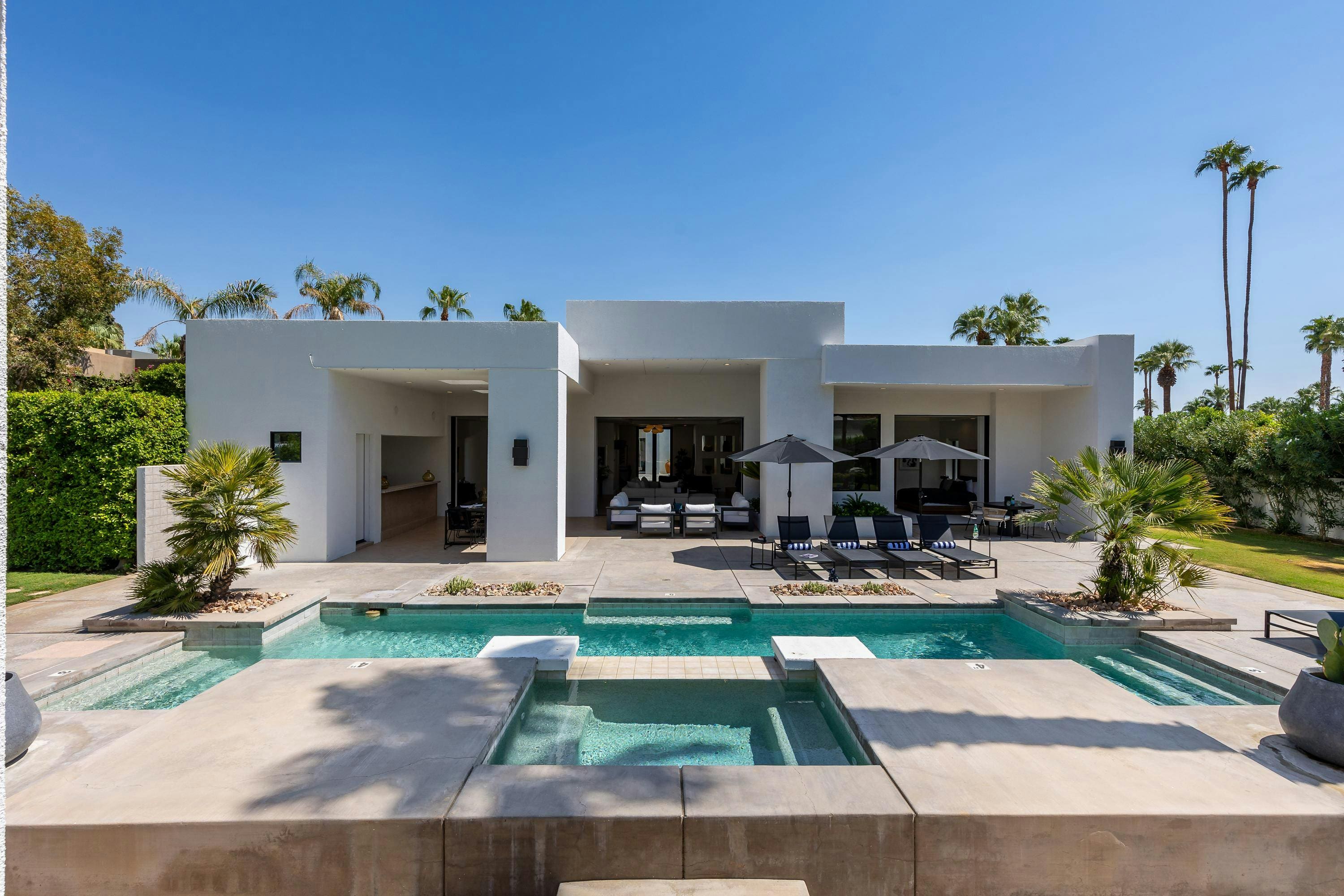 Casa del Sol Palm Springs: Stunning 4-Bedroom Villa with Swimming Pool, Palm Springs