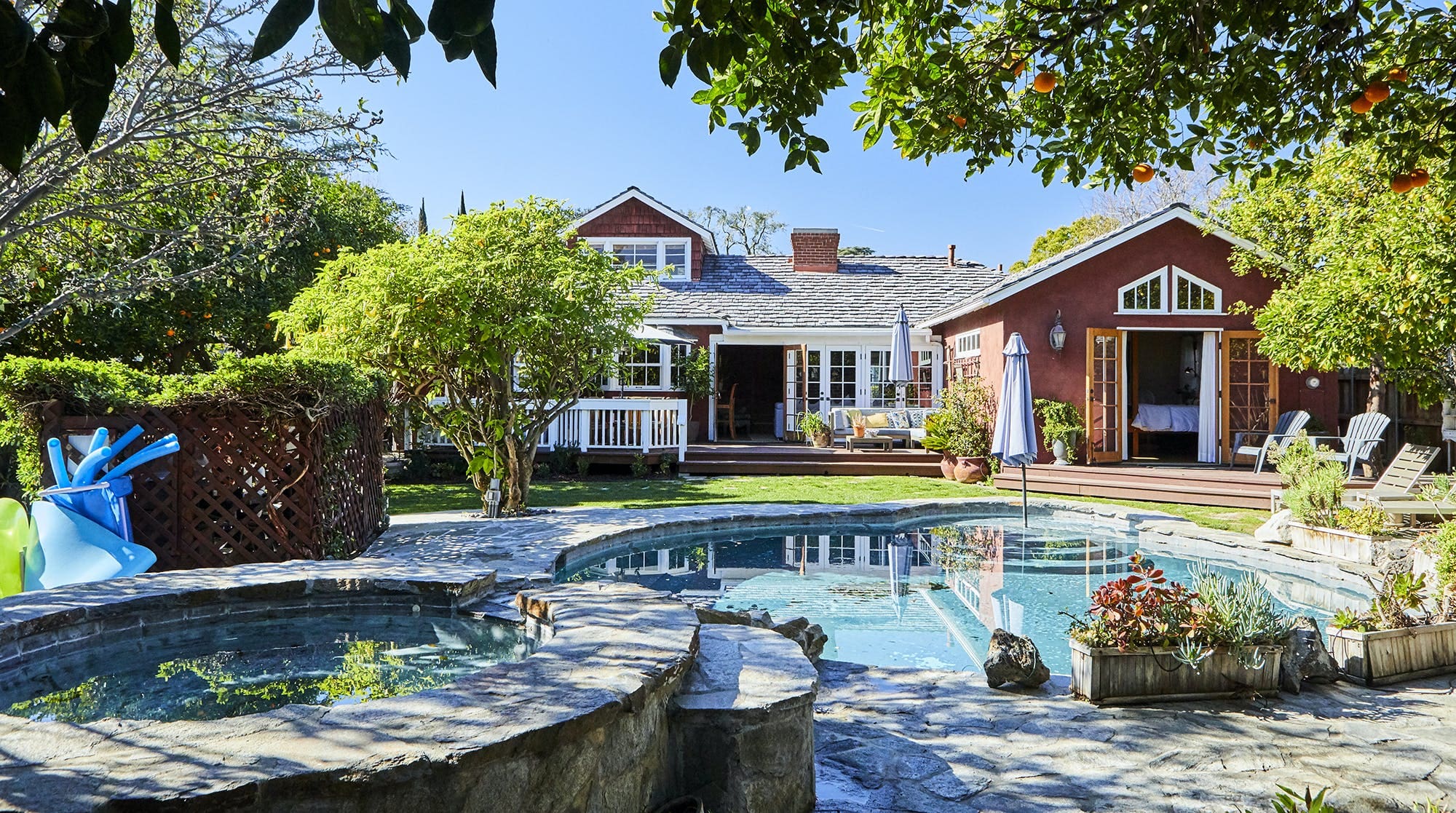 Casa delle Palme: Luxury 3-Bedroom House with Swimming Pool, Studio City