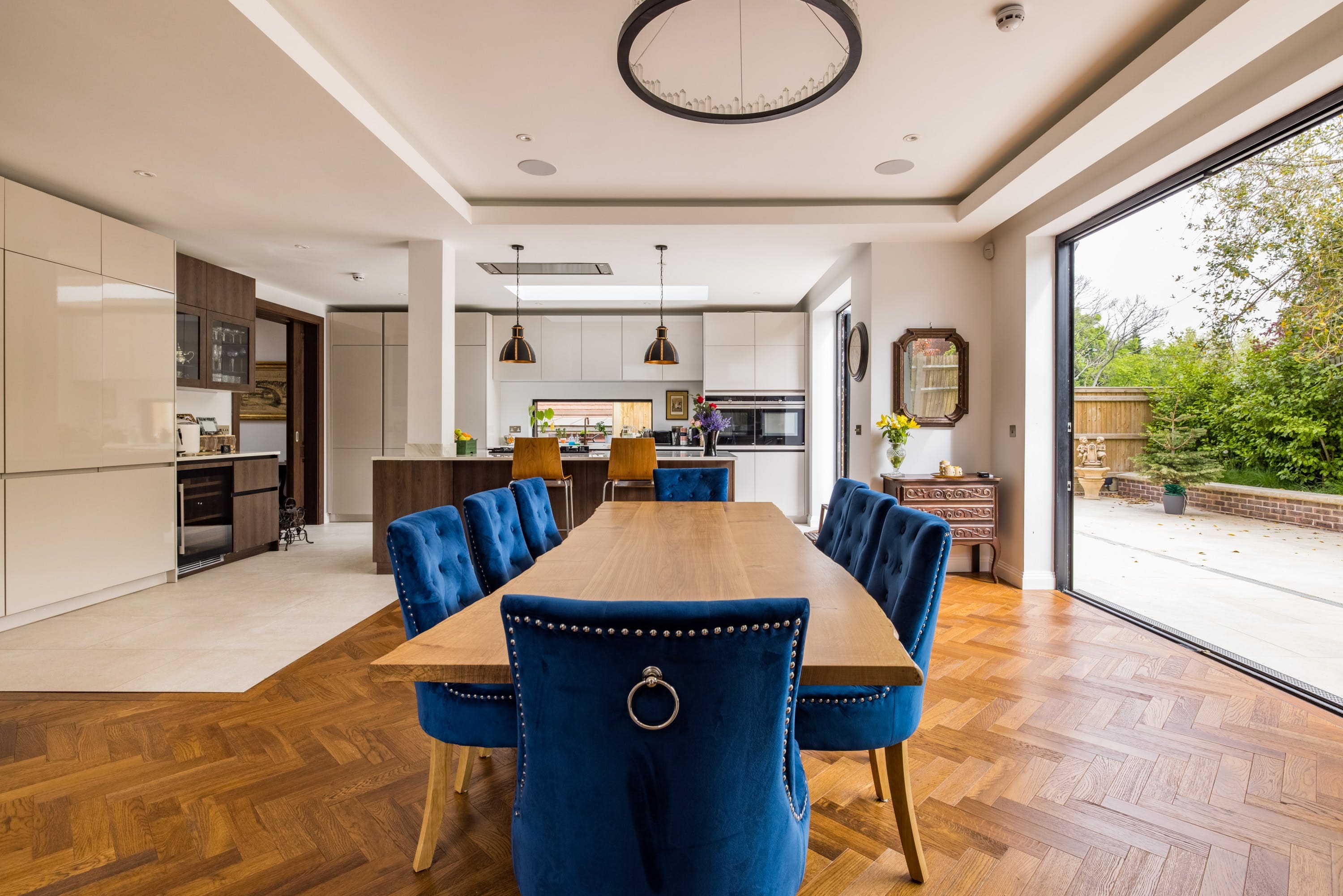 Casa di Highgate: Stunning 4-Bedroom House with Pool and Hot Tub, Highgate