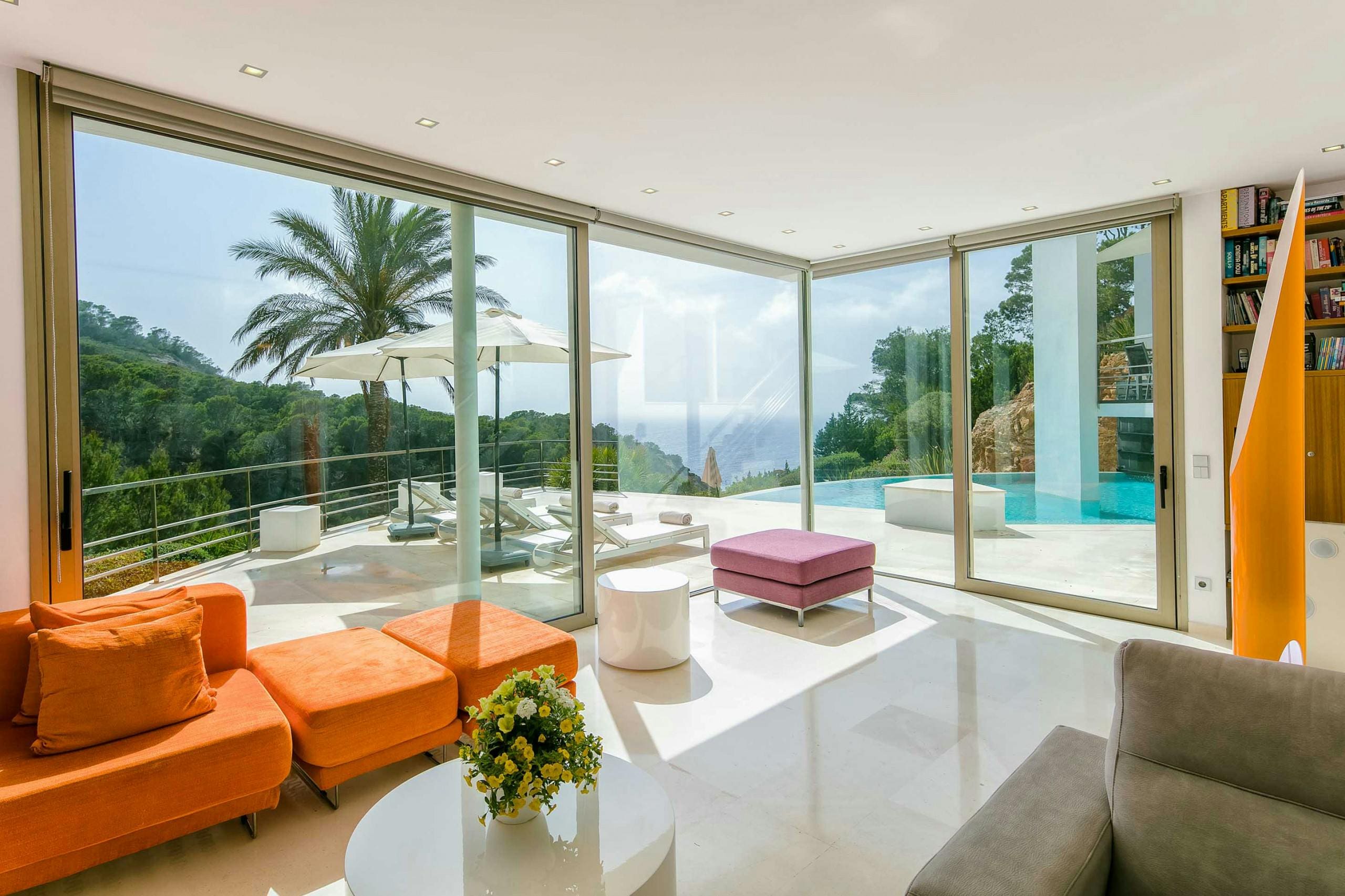 Casa Els Pins Vedella: Luxury 3-Bedroom Apartment with Seaview and Pool, Cala Vedella