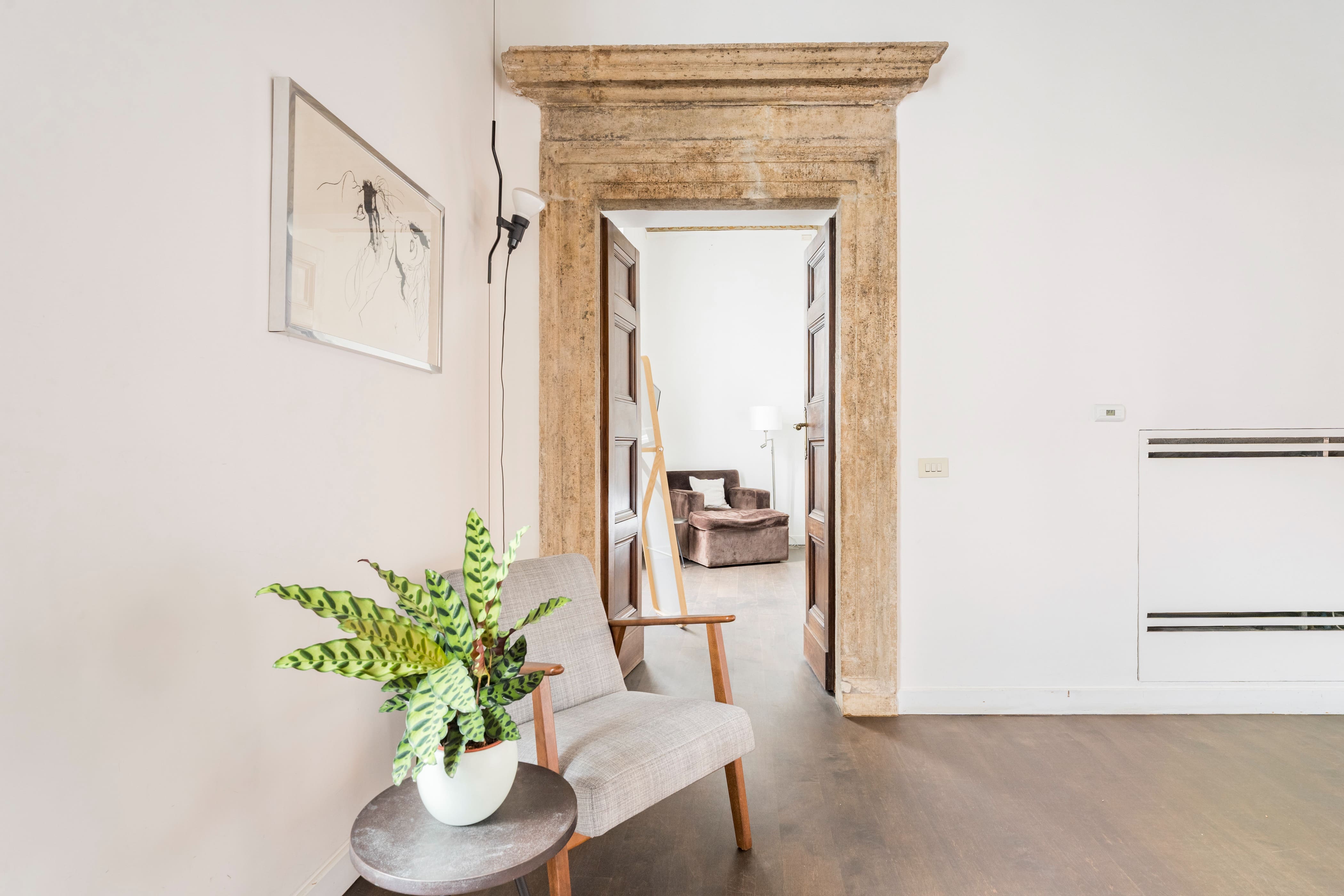 Casa Fiora Campo de’ Fiori Campo de’ Fiori 2: Charming 2-Bedroom Apartment Rental with Air Conditioning in Campo de’ Fiori, Rome