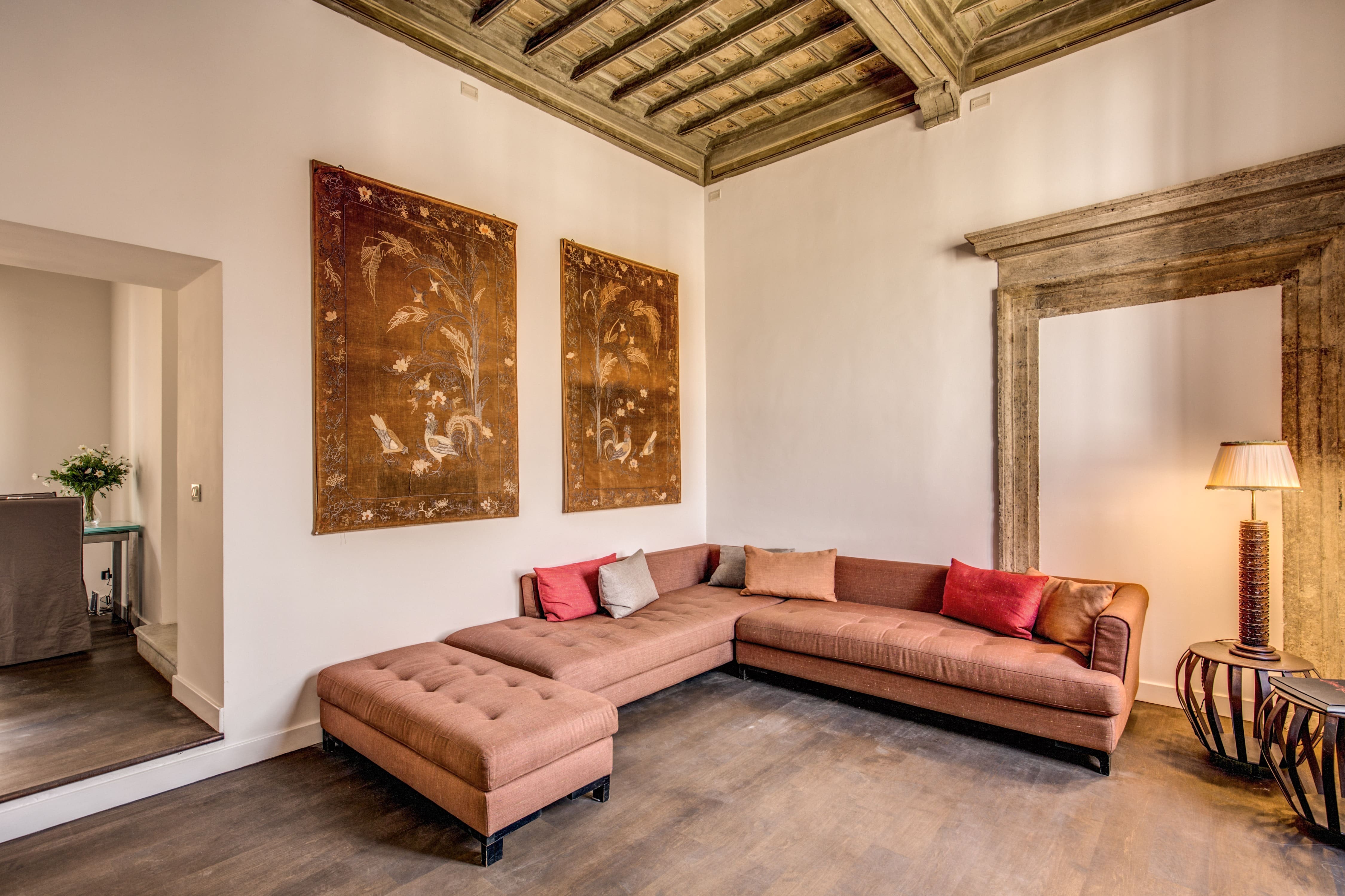 Casa Fiora Campo de’ Fiori Campo de’ Fiori 2: Charming 2-Bedroom Apartment Rental with Air Conditioning in Campo de’ Fiori, Rome