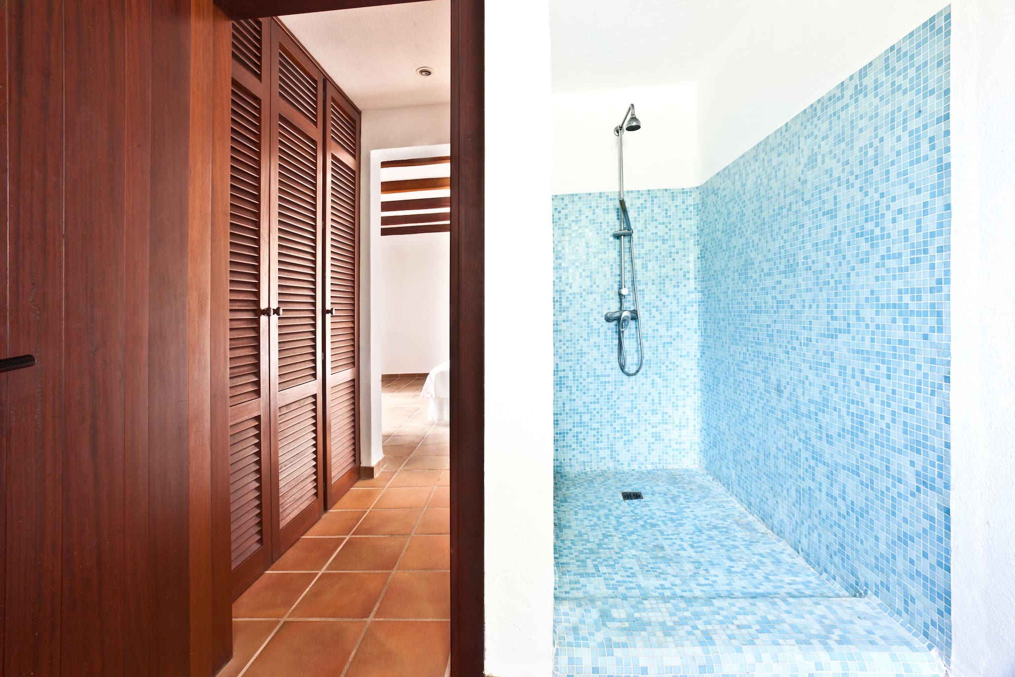 Casa Formentera Portmany: 6-Bedroom Luxury Apartment with Seaview and Pool, Ibiza