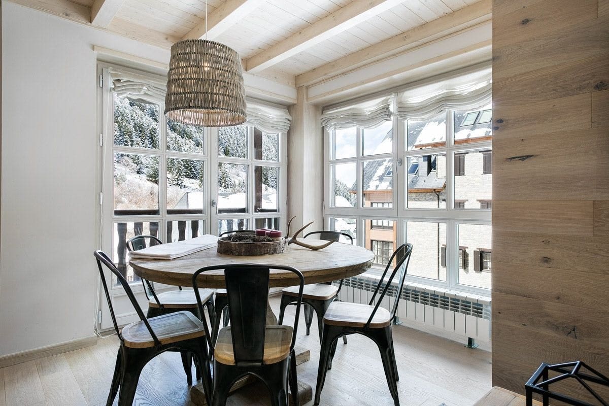 Casa Garonne Val d’Aran: Charming 2-Bedroom Ski Chalet with Fireplace, Val d’Aran