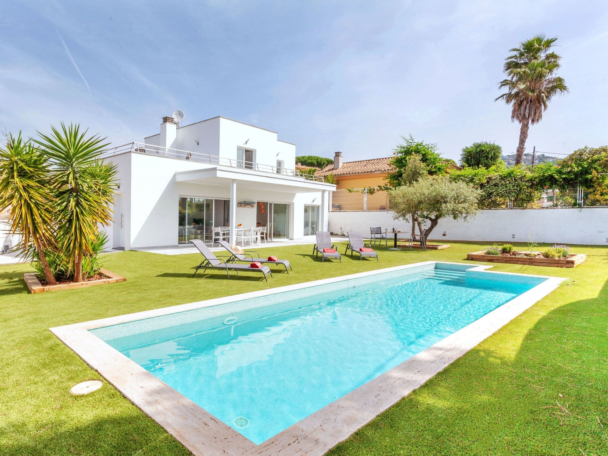 Casa Gavarres Cristina Sta Cristina d’Aro: Stunning Three-Bedroom Villa with Private Pool and Modern Amenities in Costa Brava Spain