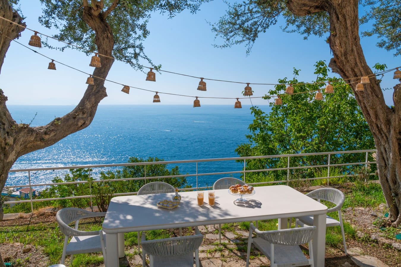 Casa Gavitella Praiano: Elegant 3-Bedroom Apartment with Seaview and Pool, Praiano