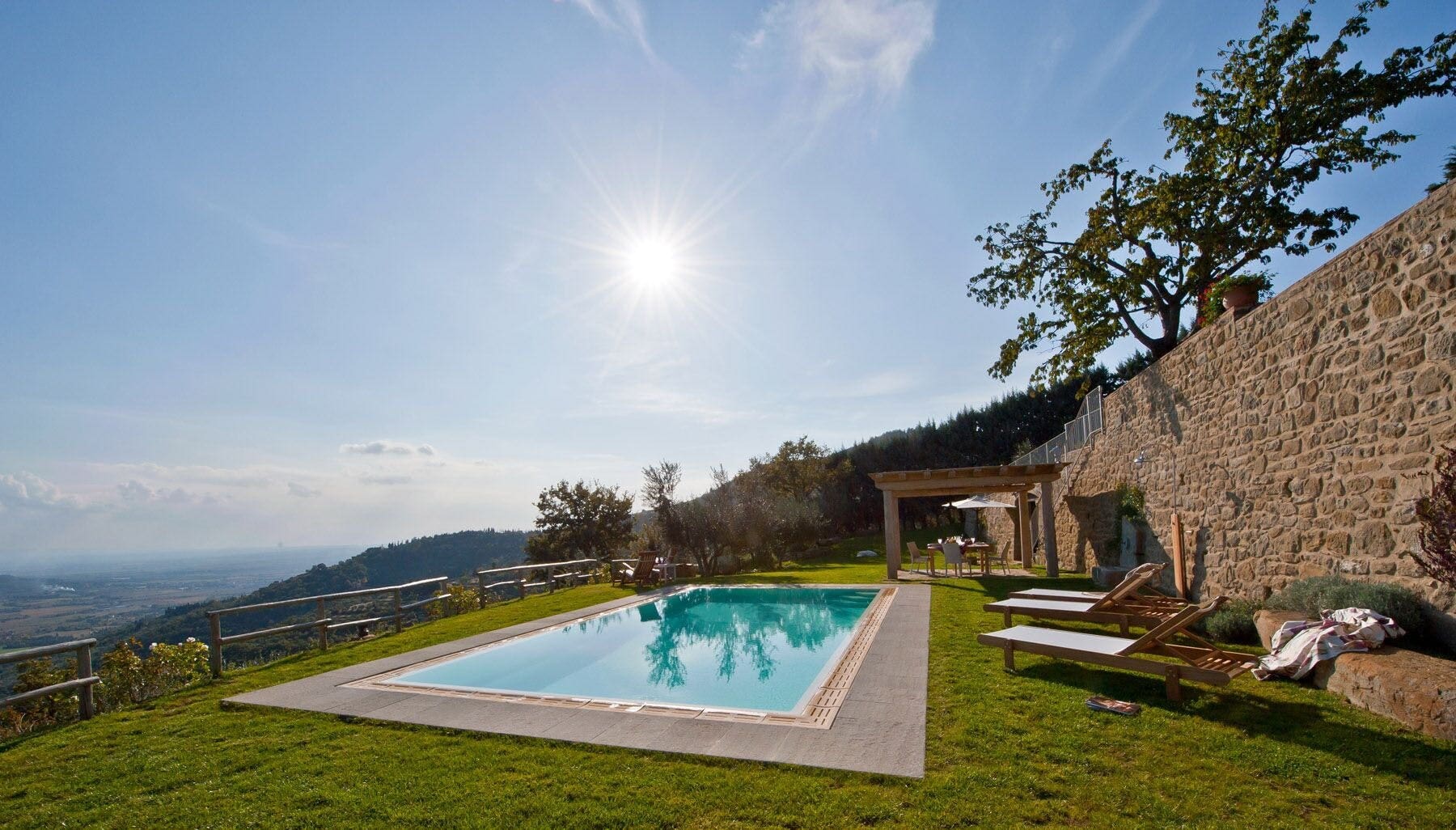Casa Ginepro Cortona: Charming 3-Bedroom Apartment with Private Pool, Cortona