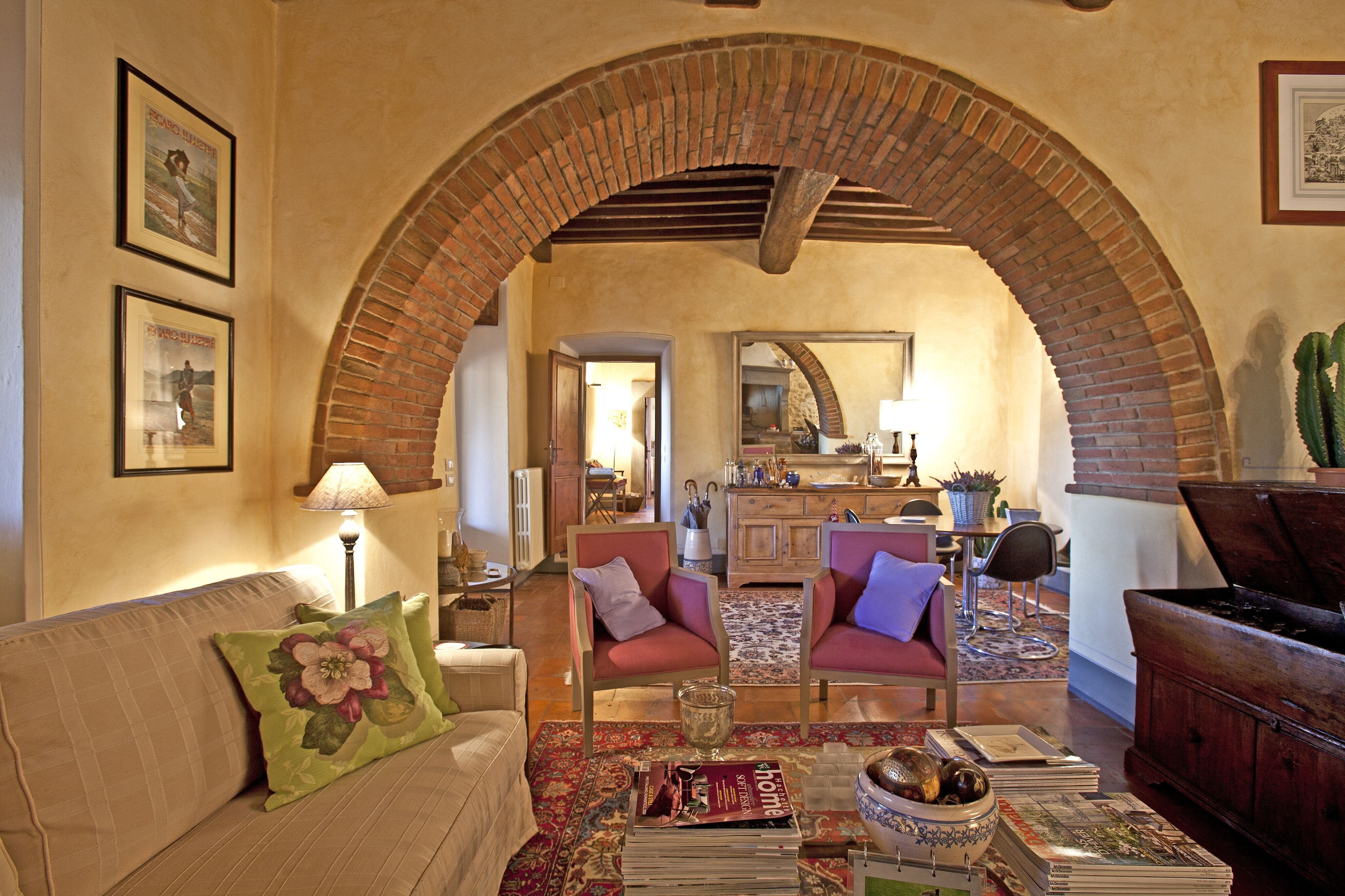 Casa Ginepro Cortona: Charming 3-Bedroom Apartment with Private Pool, Cortona