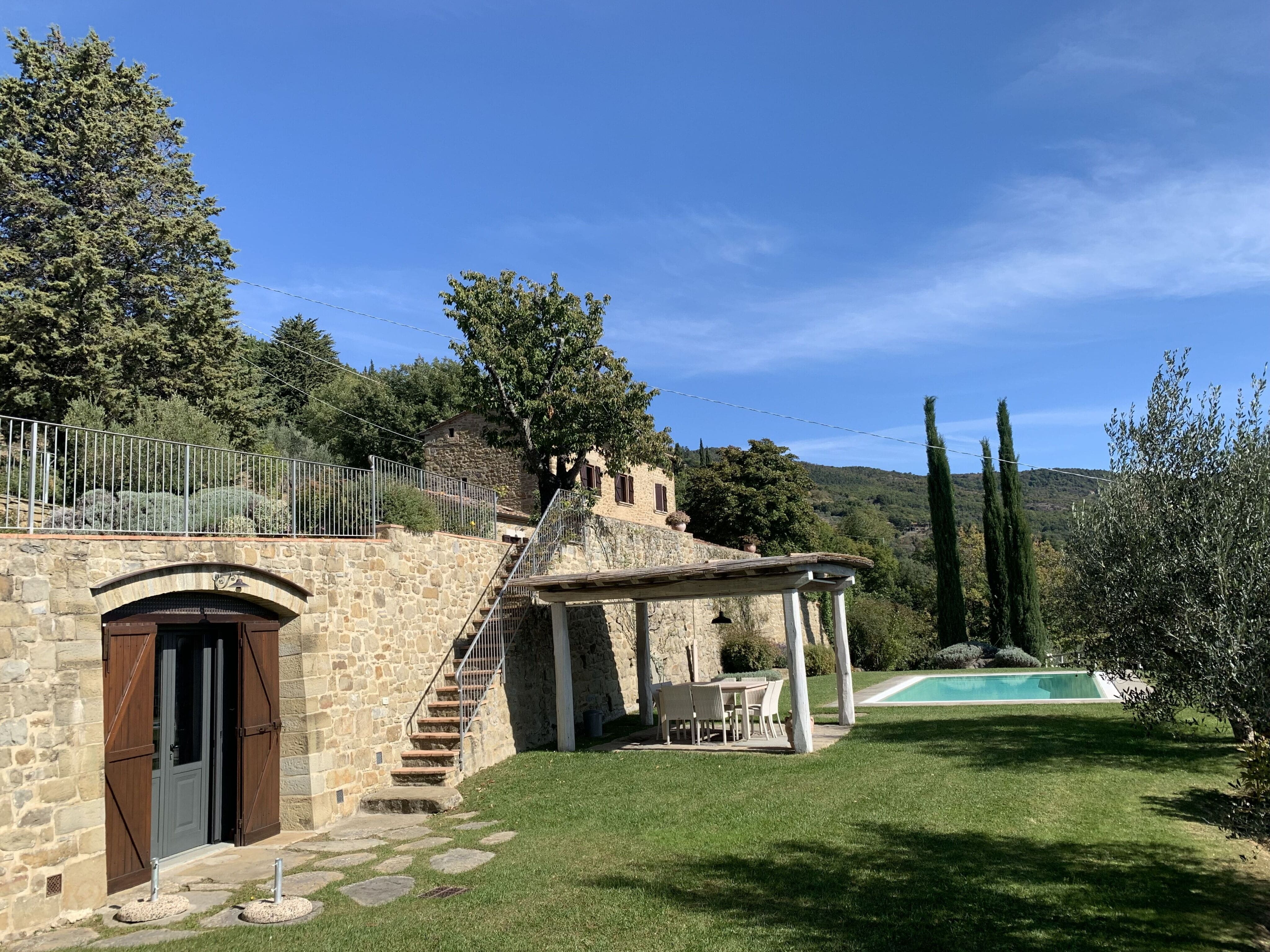 Casa Ginepro Cortona: Charming 3-Bedroom Apartment with Private Pool, Cortona