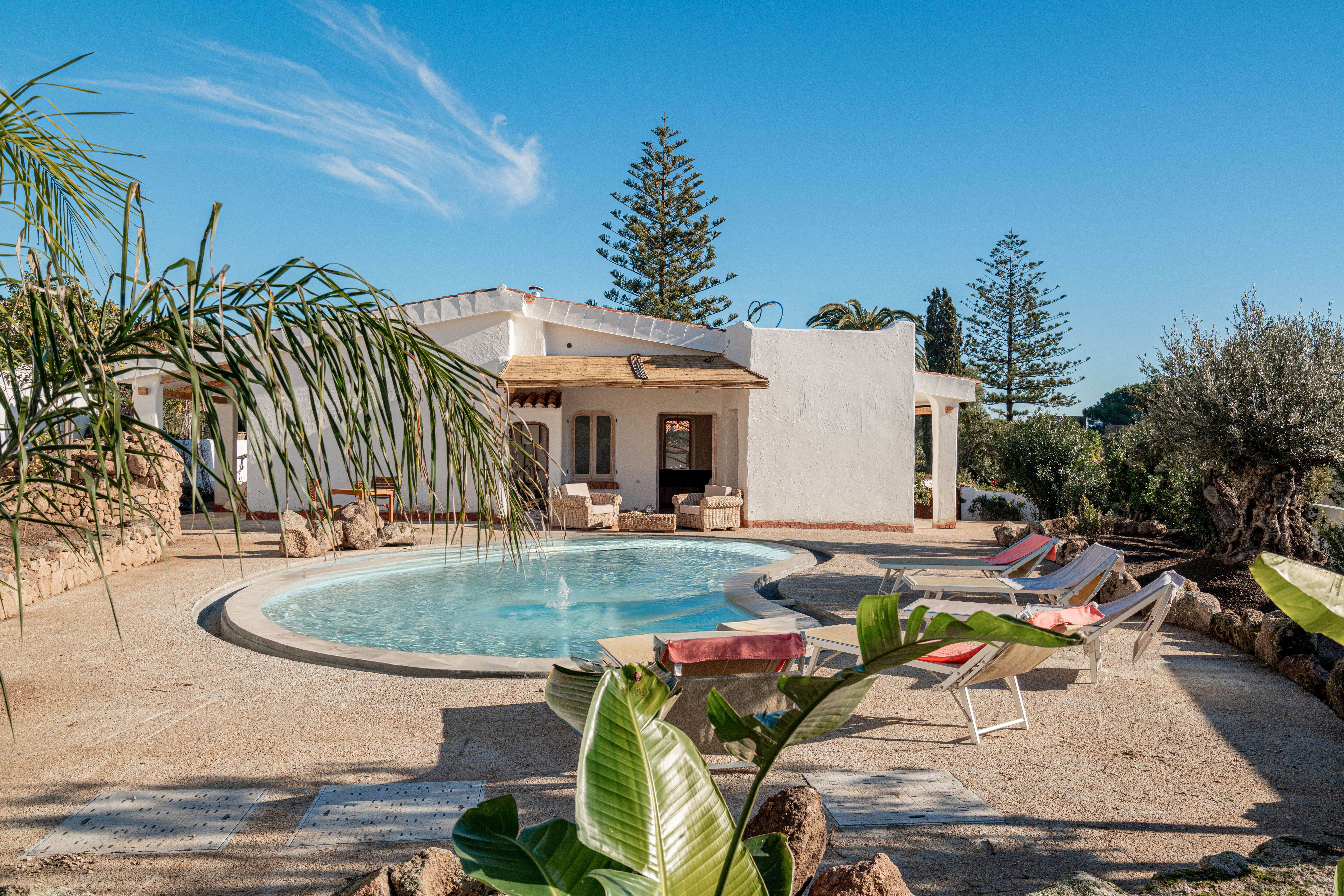 Casa Ginepro Olbia: Luxury 4-Bedroom Apartment with Seaview and Pool, Sardinia