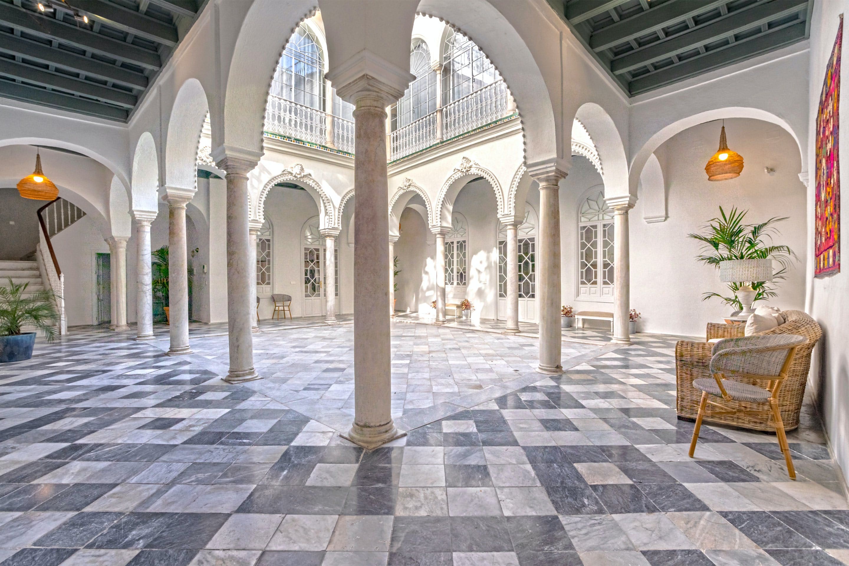 Casa Giralda Alfalfa Alfalfa 4: Spacious 7-Bedroom Luxury Apartment with Private Terrace, Alfalfa