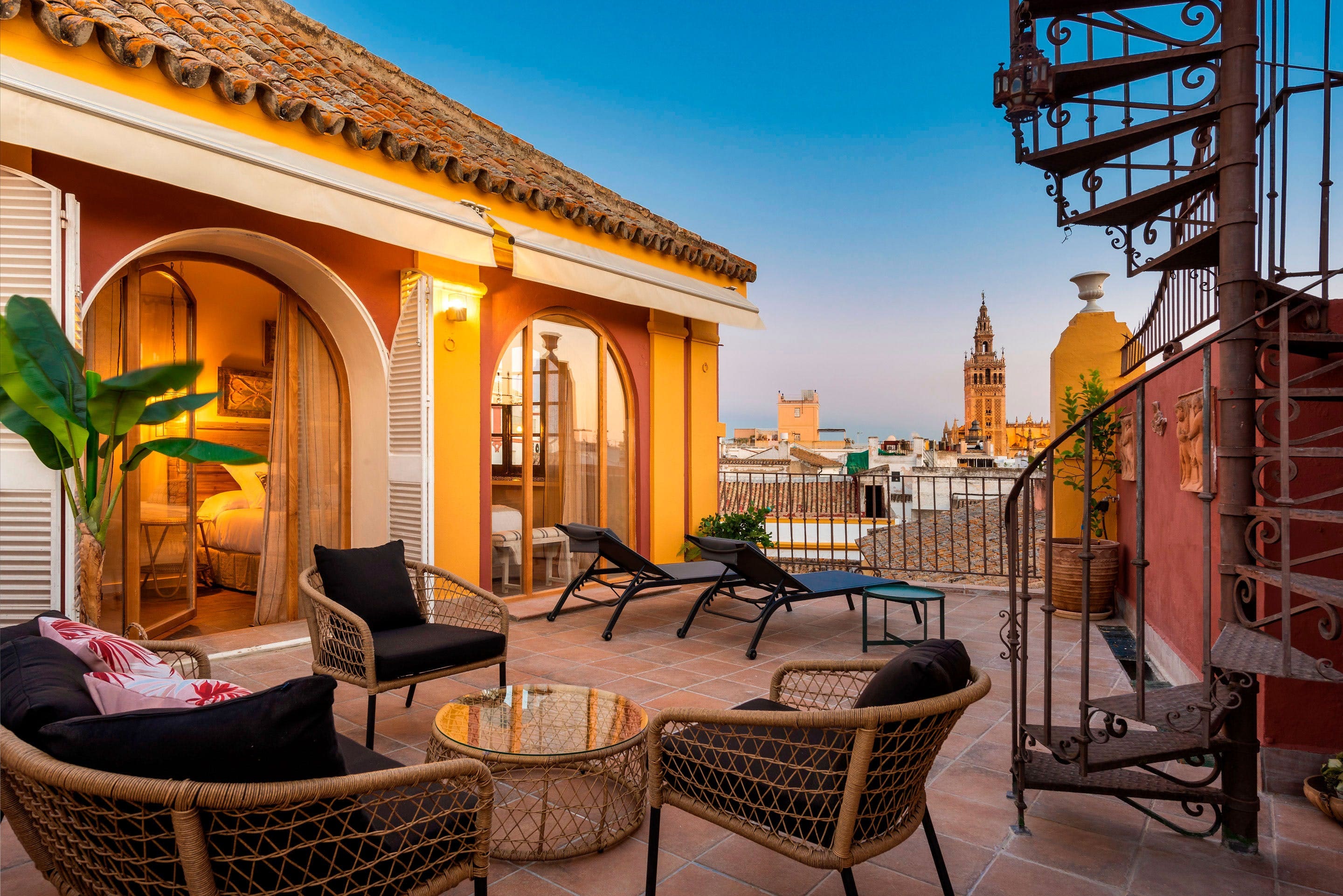Casa Giralda Sevilla Centro: Luxury 3-Bedroom Apartment with City Views, Sevilla Centro