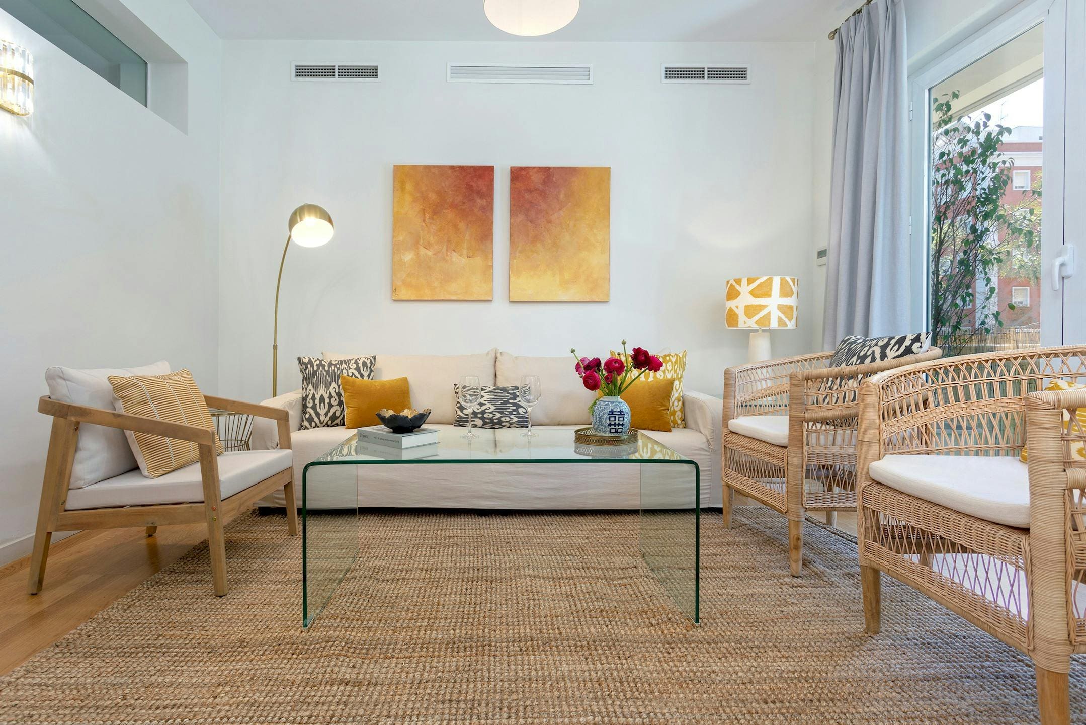 Casa Giralda Sevilla Prado 2: Spacious 5-Bedroom Townhouse with Family-Friendly Features, Sevilla