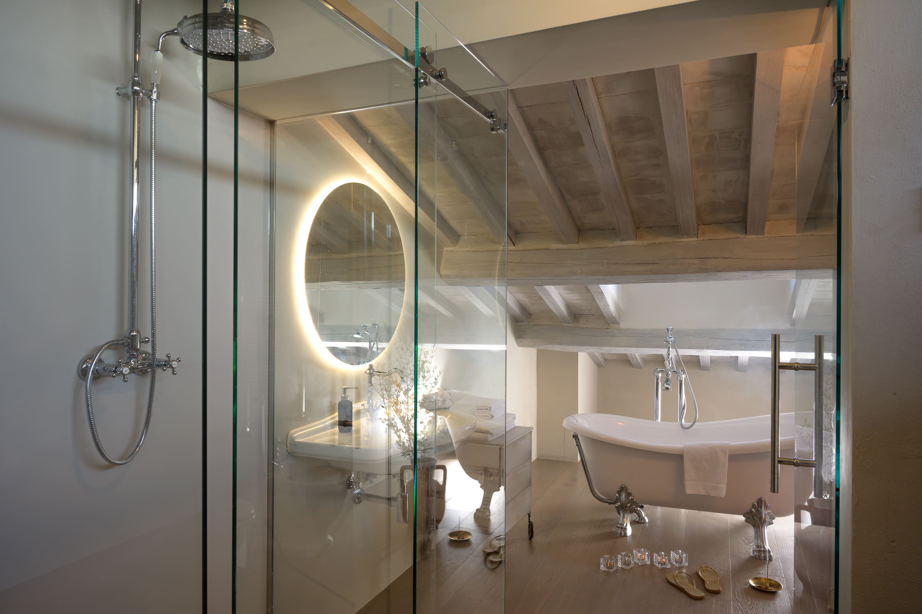 Casa Girasole Cortona Cortona: Luxury 3-Bedroom Apartment with Pool, Cortona